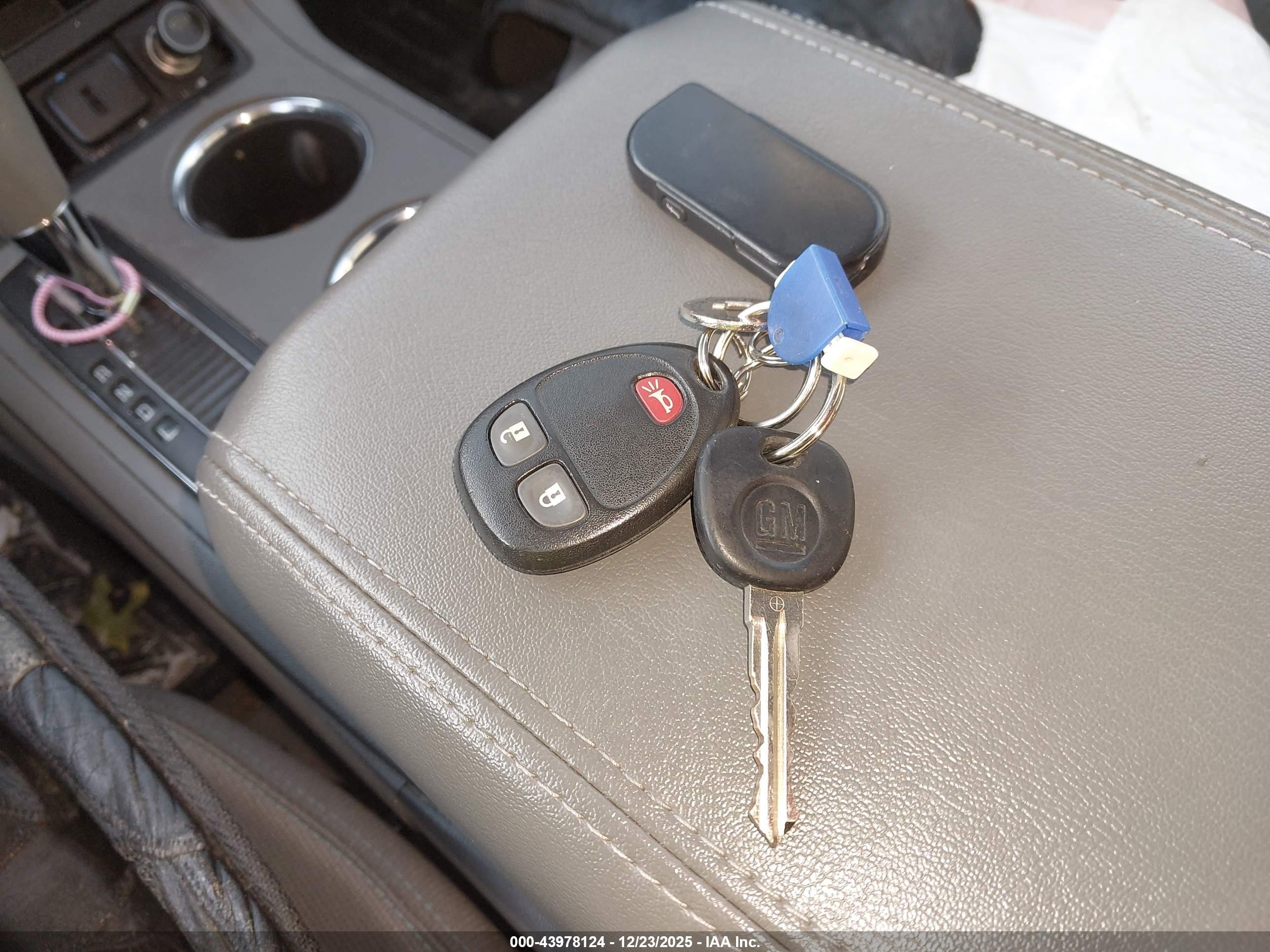 CHEVROLET TRAVERSE image 11