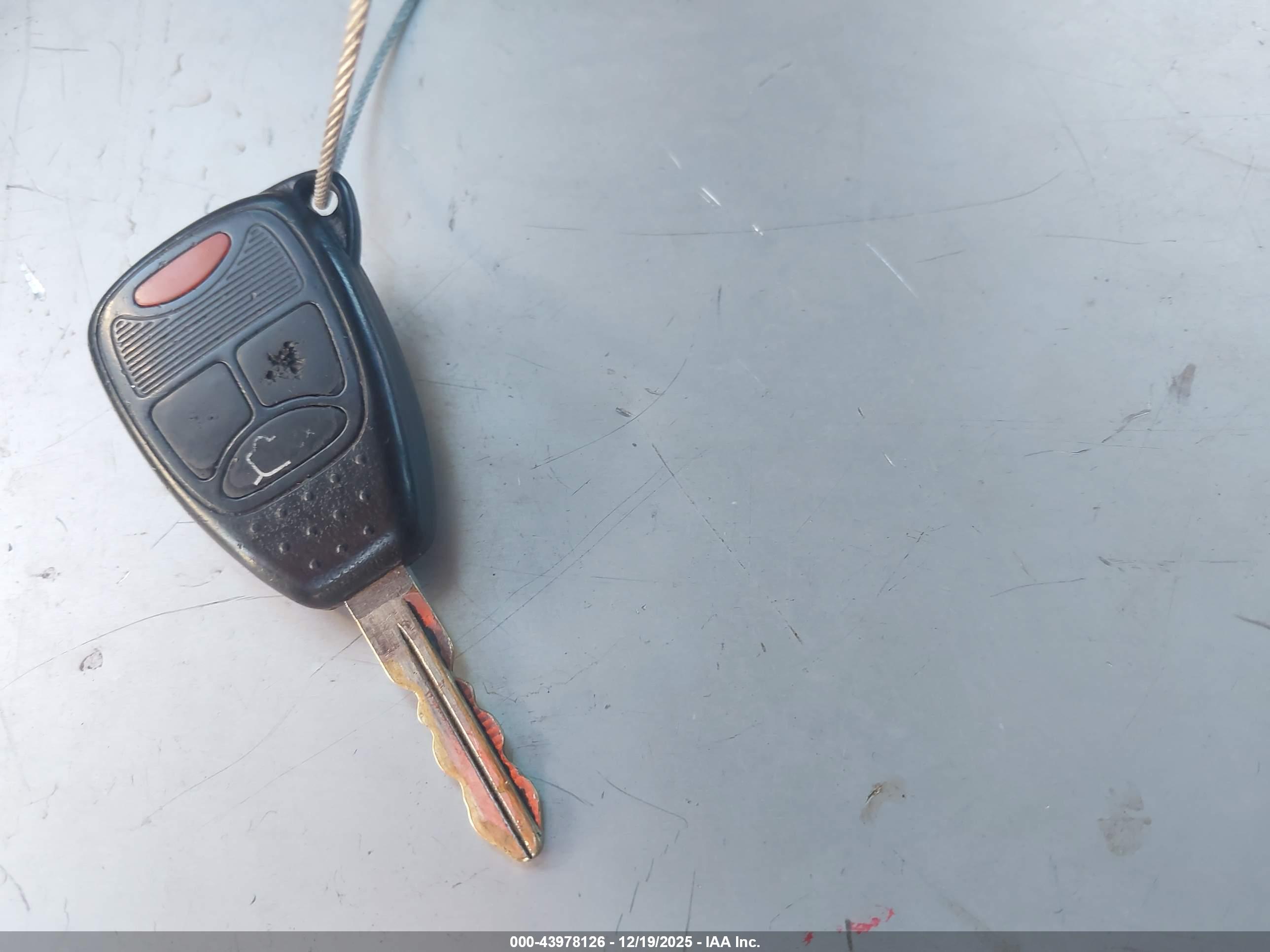 JEEP LIBERTY image 11