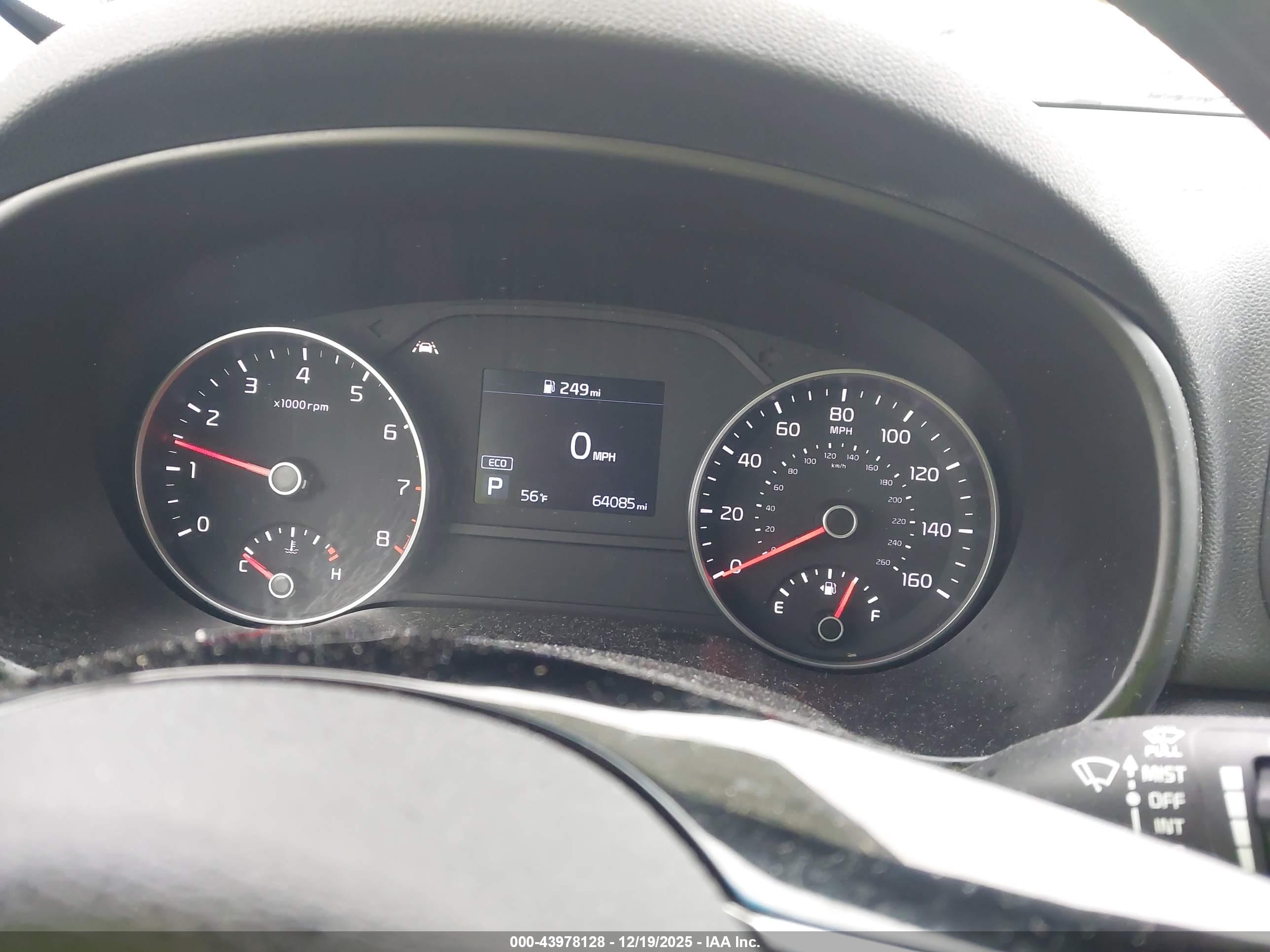KIA SPORTAGE image 7