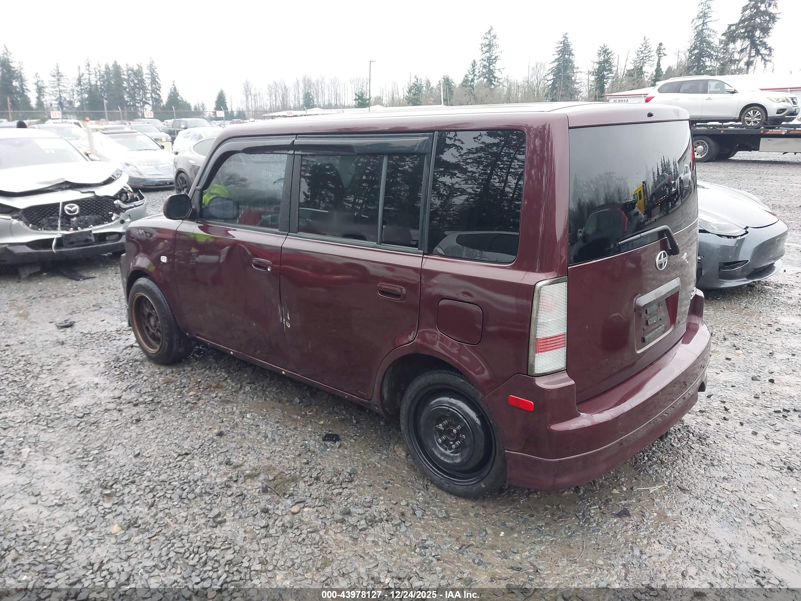 SCION XB image 3