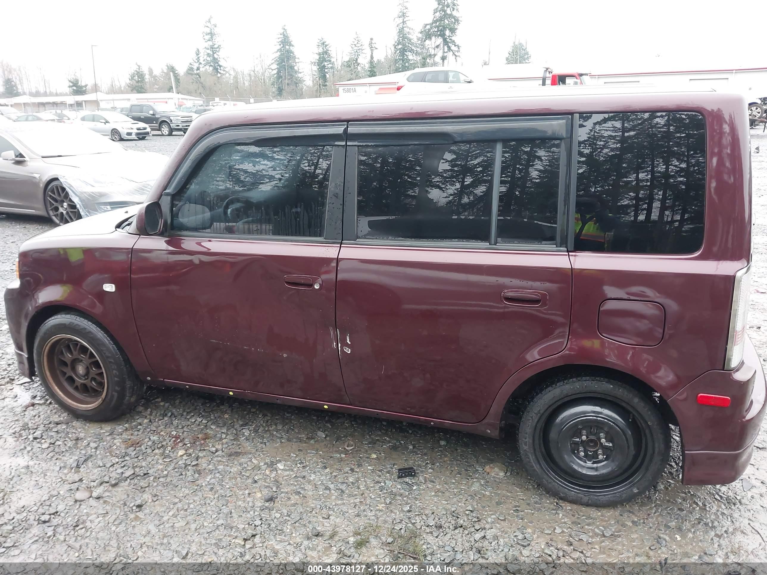 SCION XB image 6