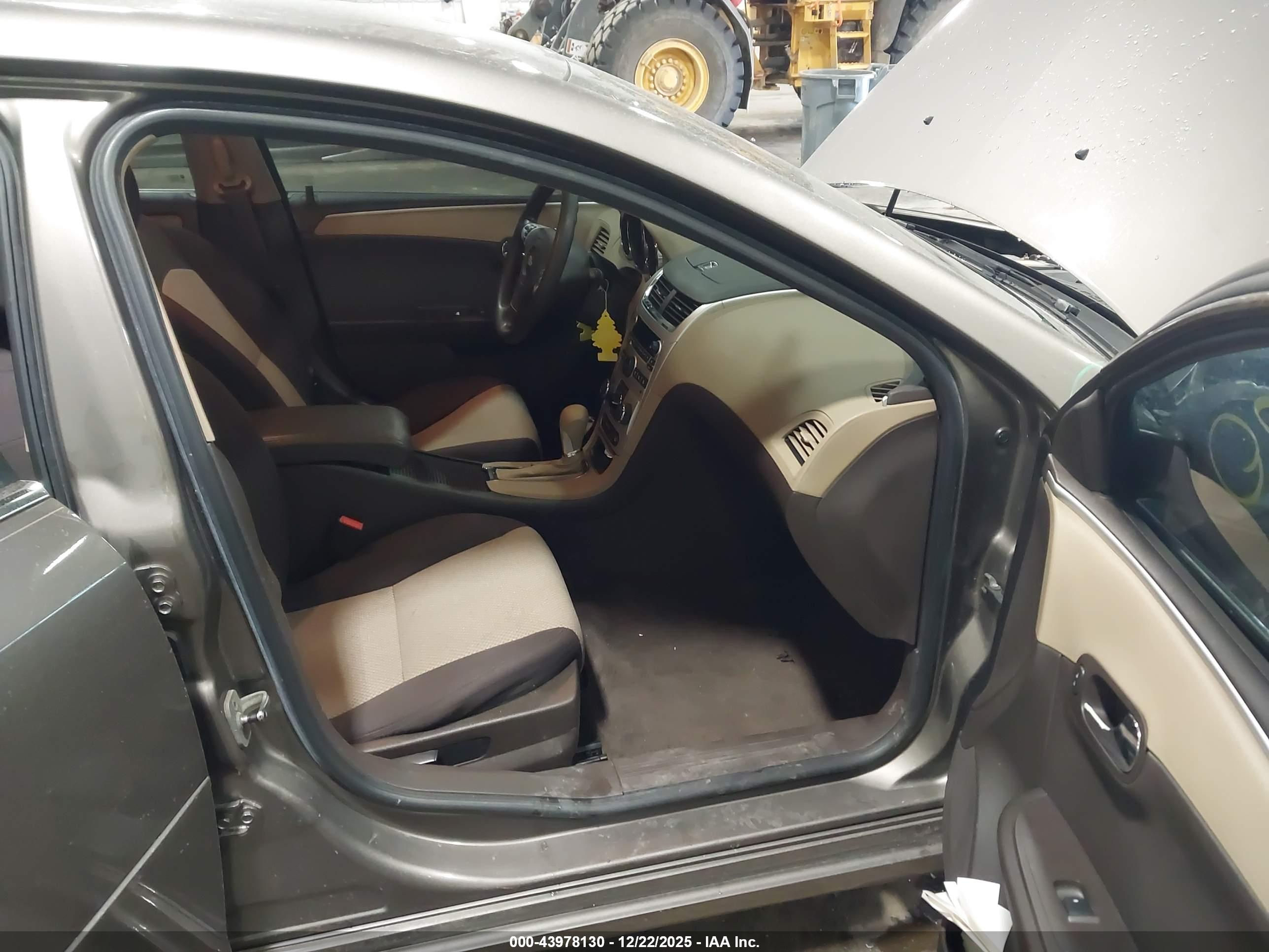 CHEVROLET MALIBU image 5