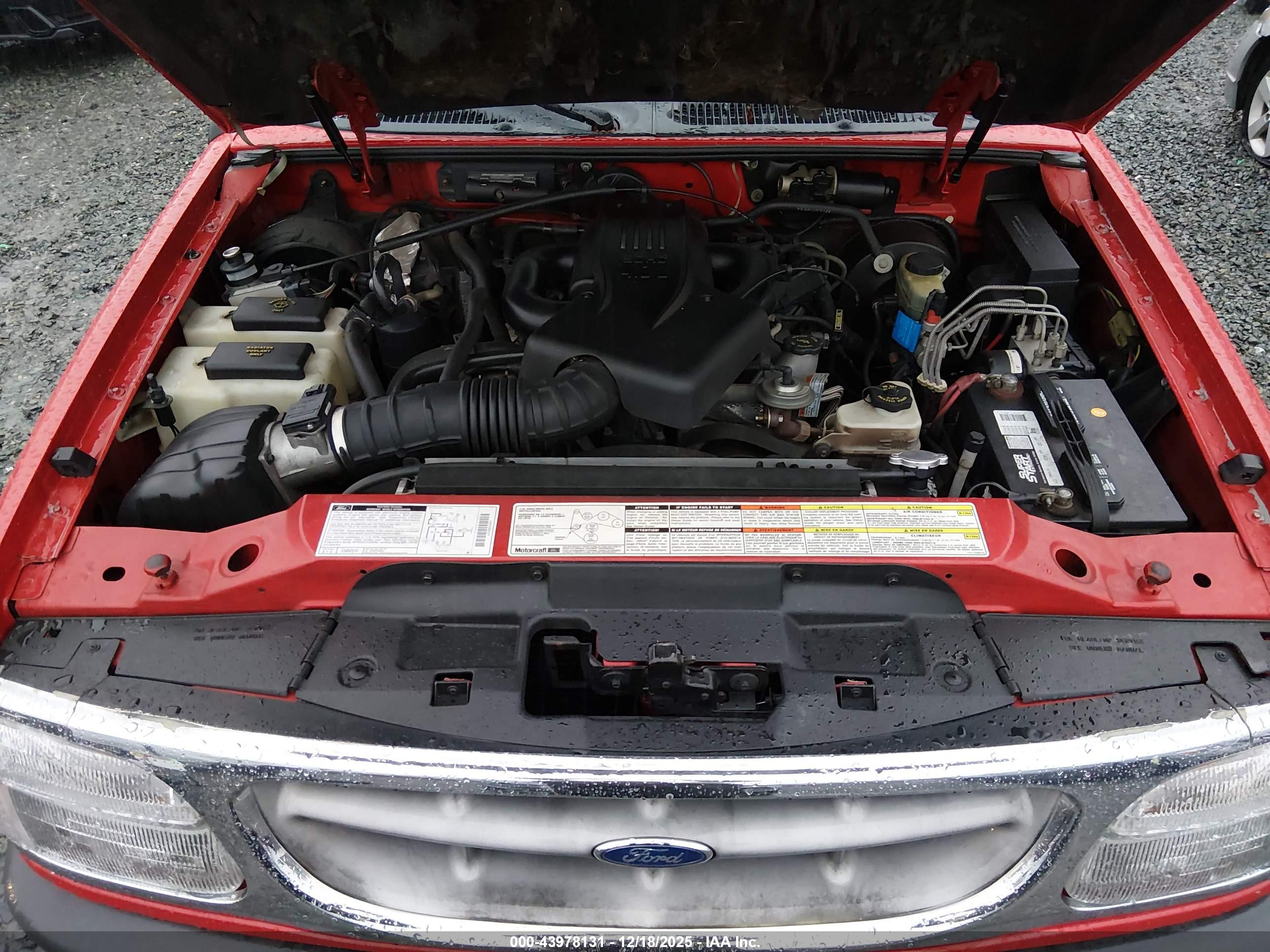 FORD EXPLORER image 10