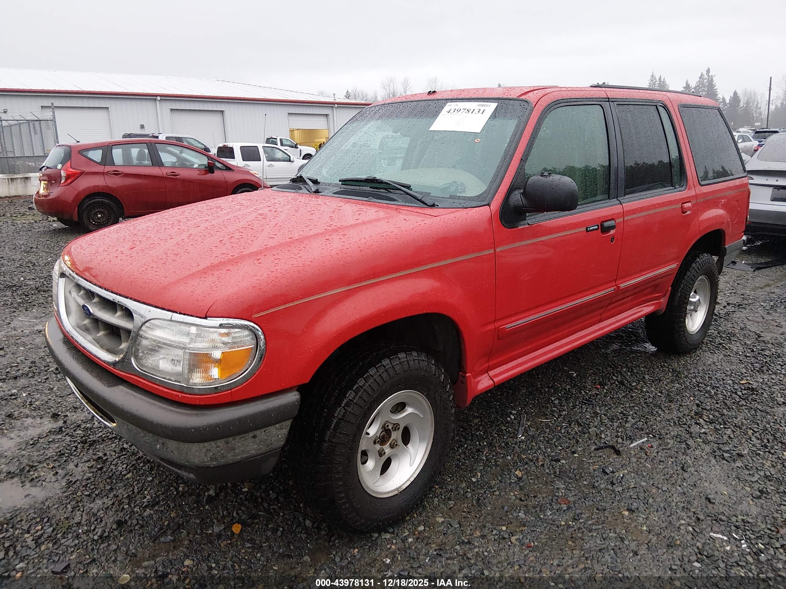 FORD EXPLORER image 2
