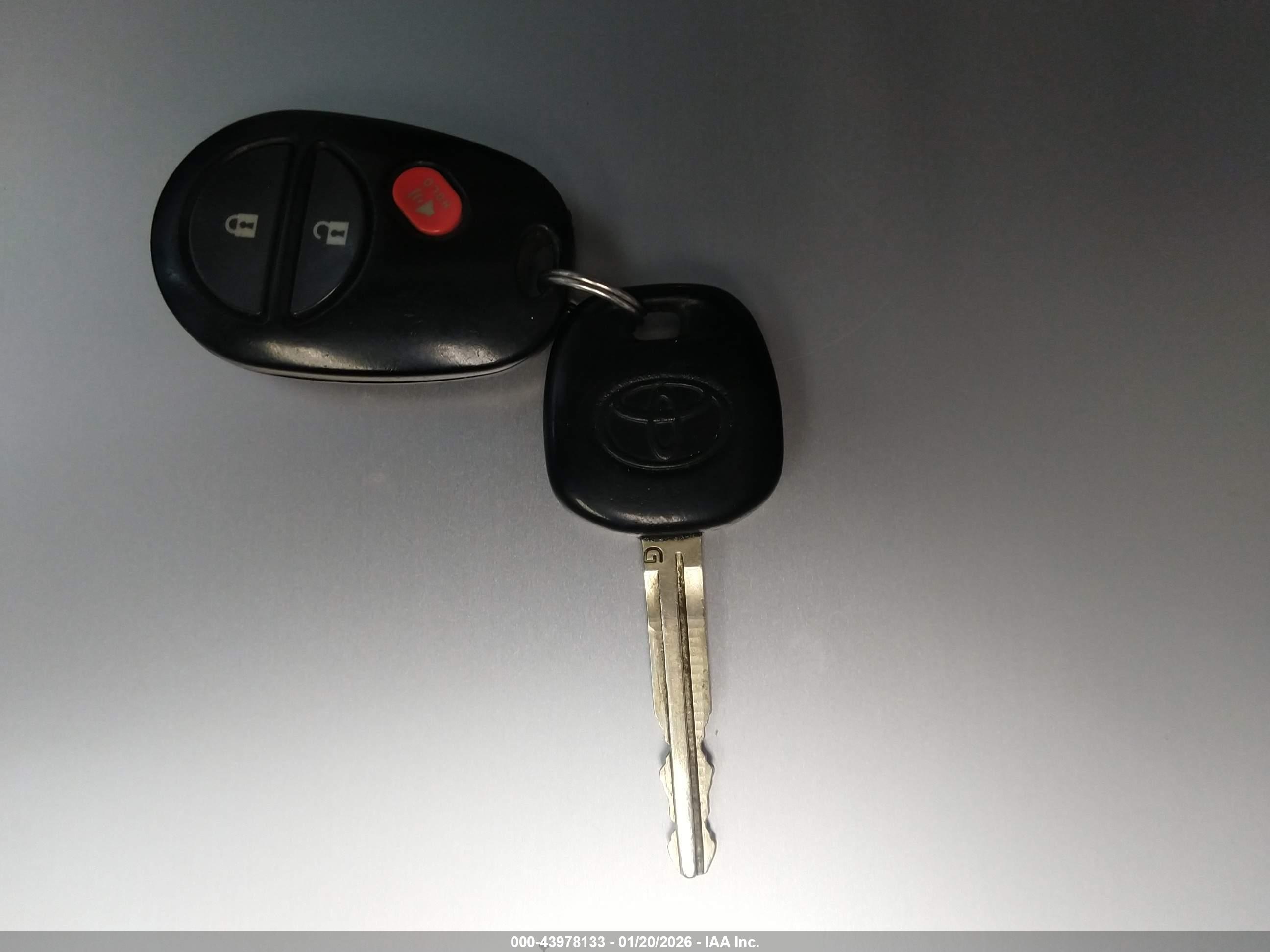 TOYOTA COROLLA image 11