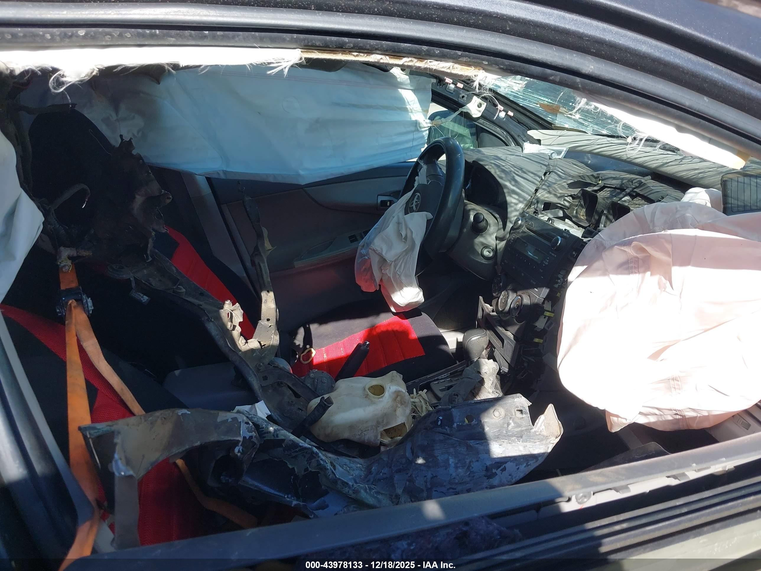 TOYOTA COROLLA image 5