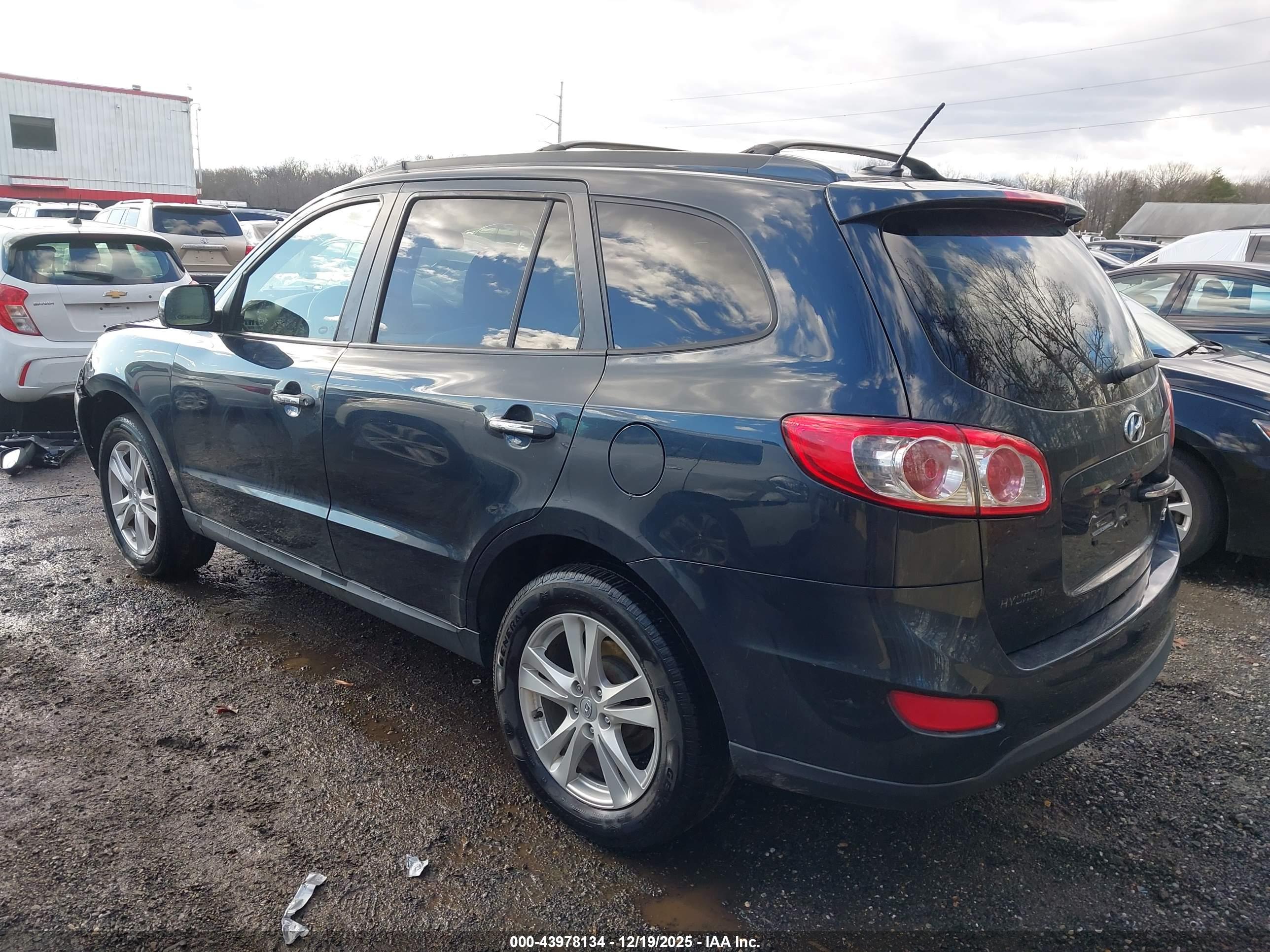 HYUNDAI SANTA image 3