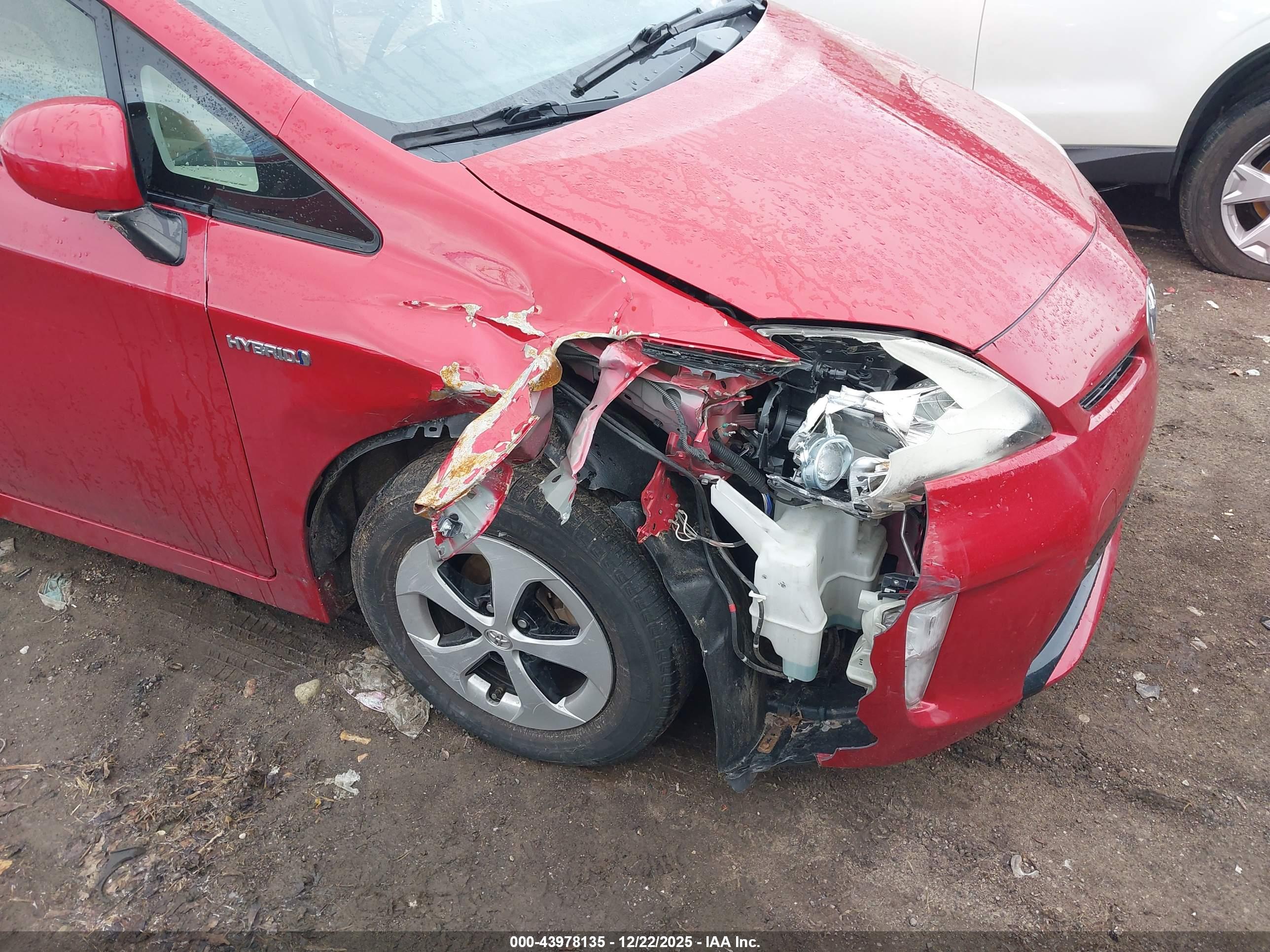 TOYOTA PRIUS image 6