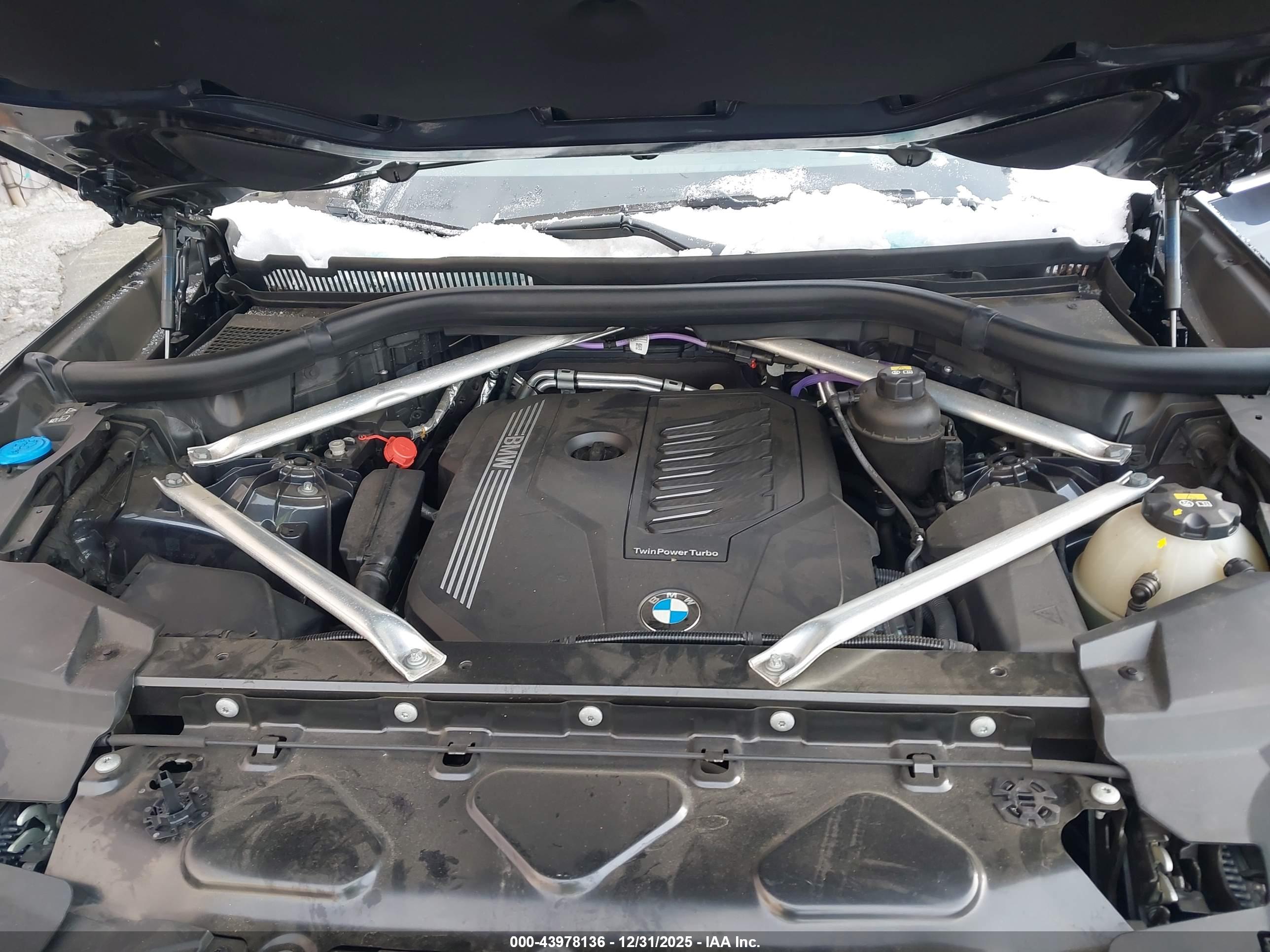 BMW X6 image 10