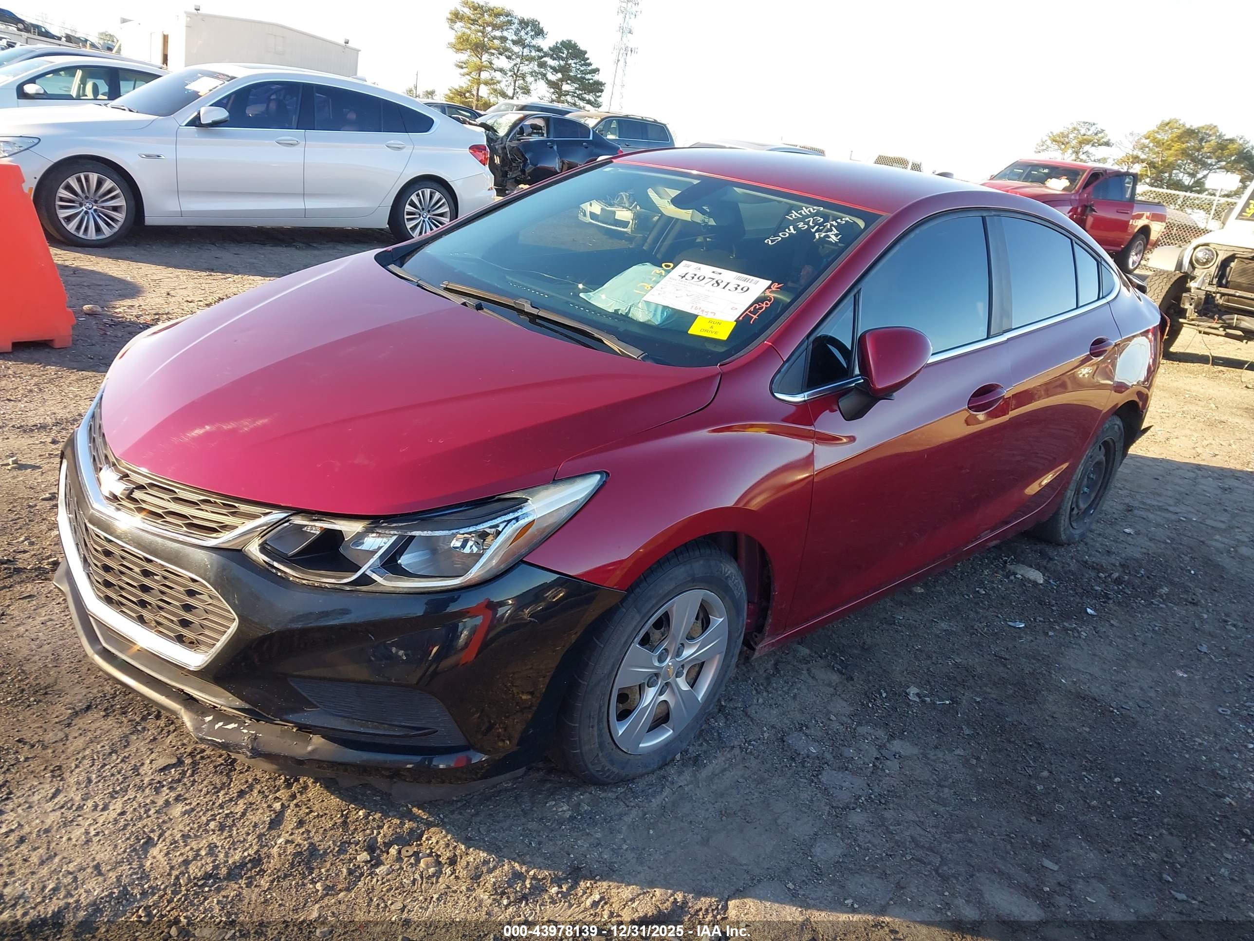 CHEVROLET CRUZE image 2
