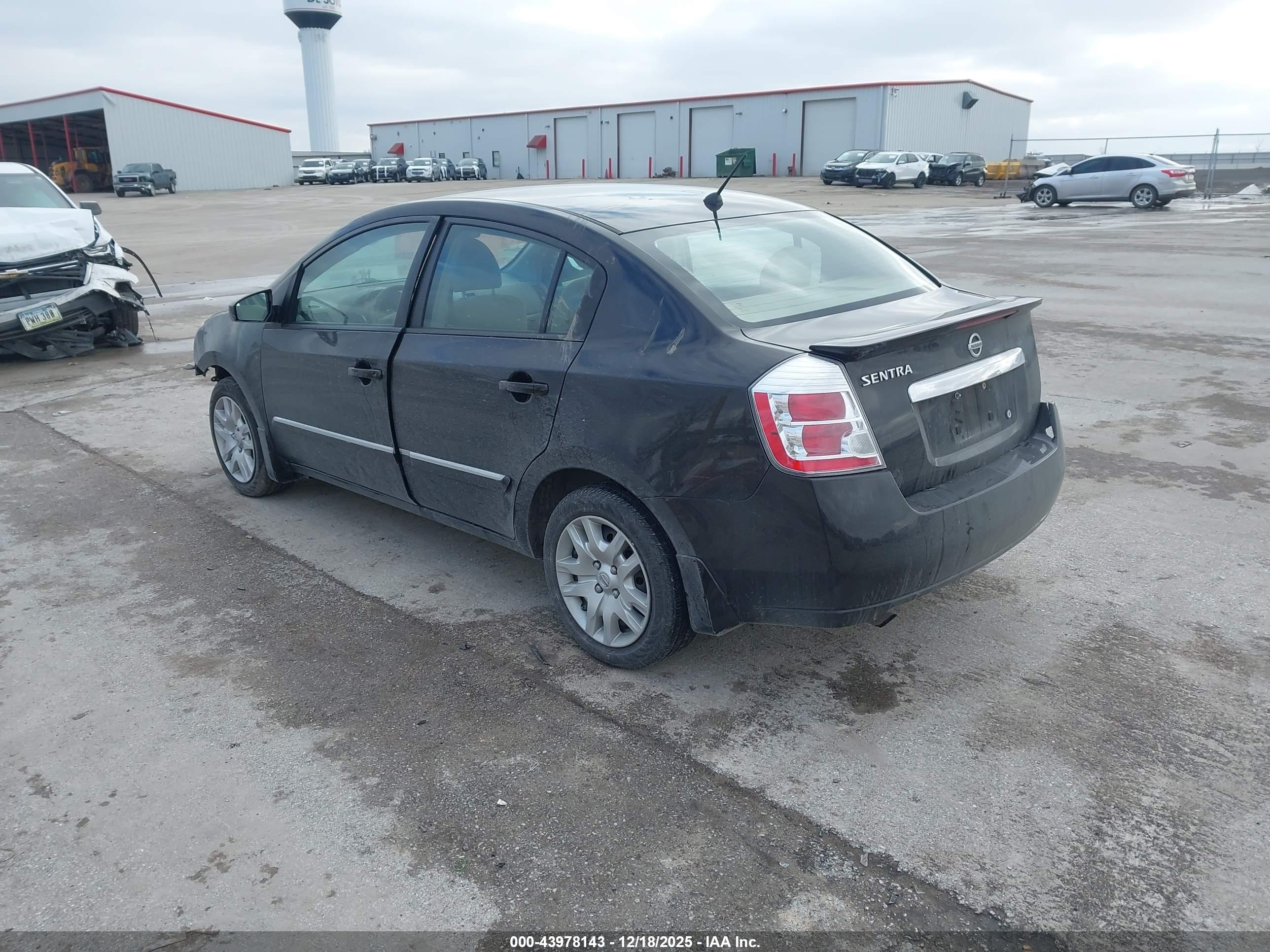 NISSAN SENTRA image 3