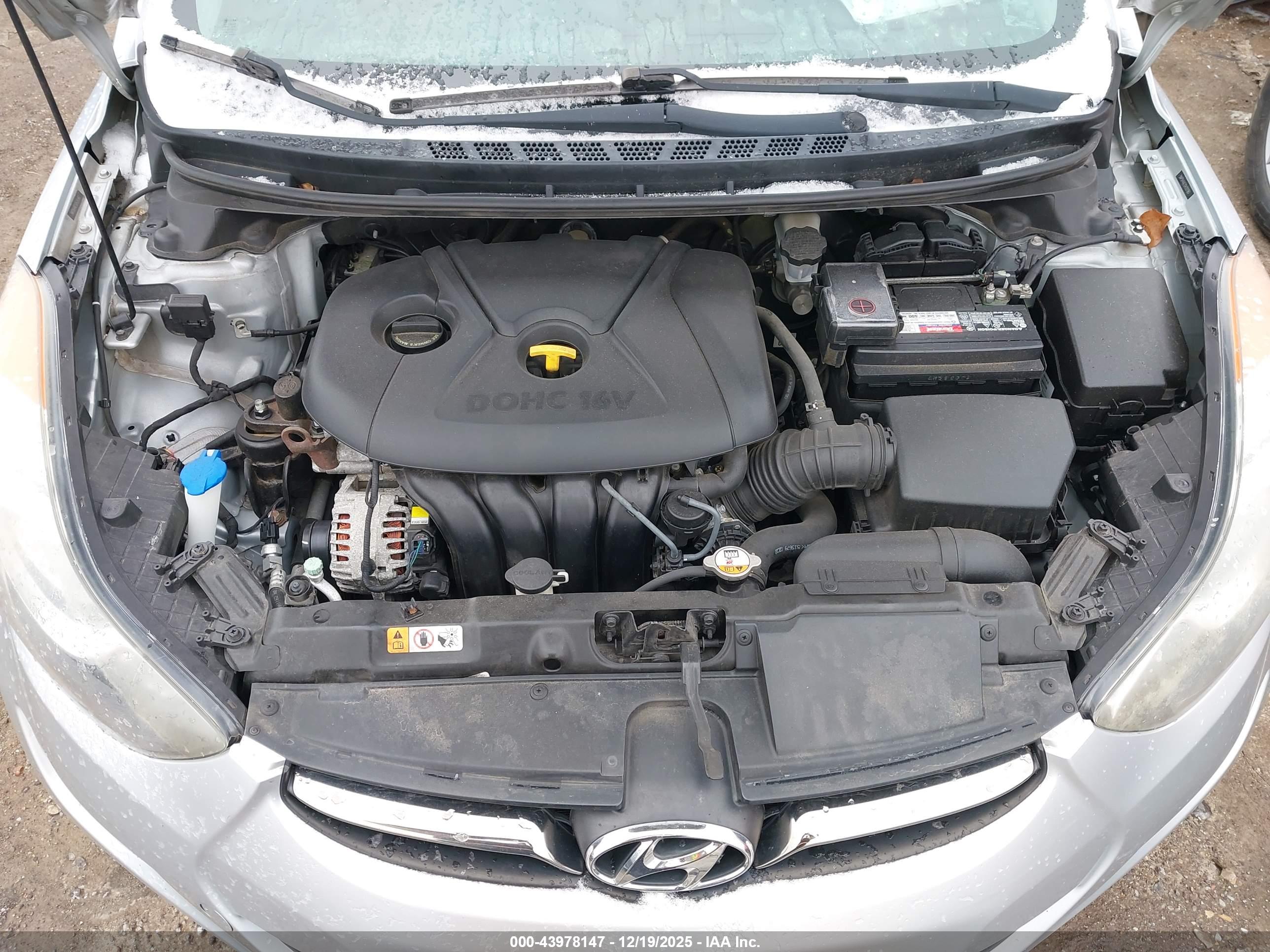 HYUNDAI ELANTRA image 10