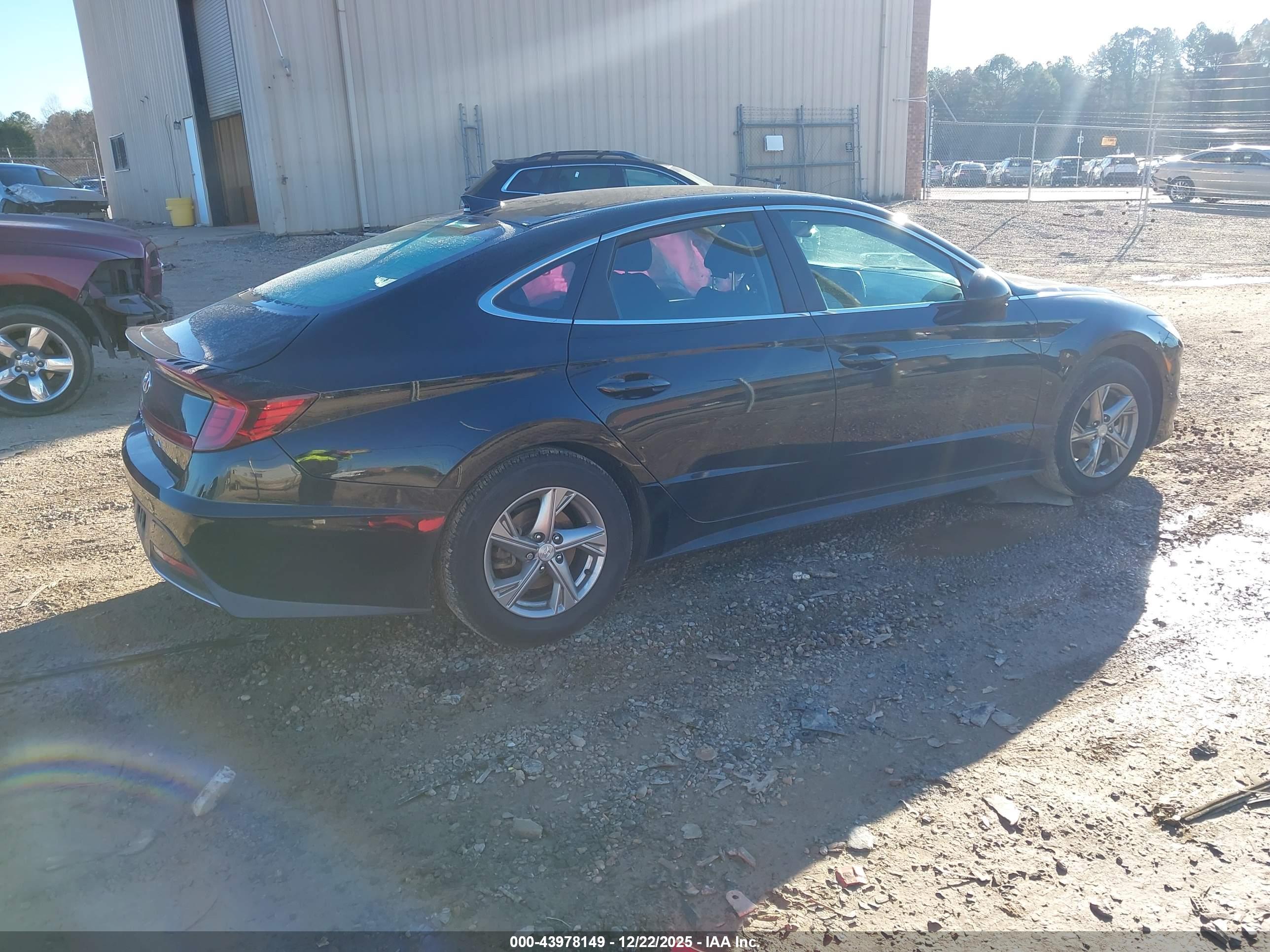 HYUNDAI SONATA image 4