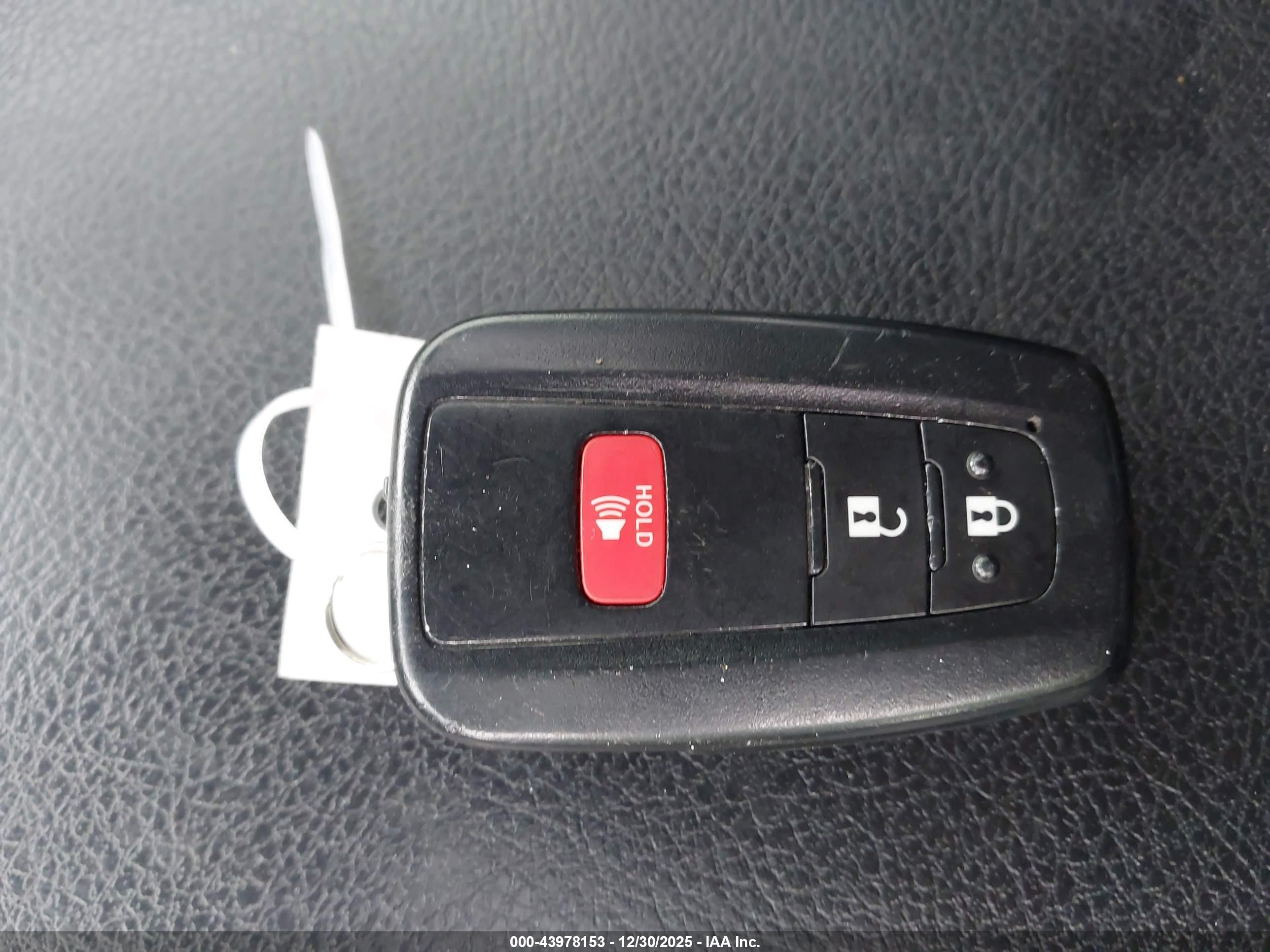 TOYOTA 4RUNNER image 11