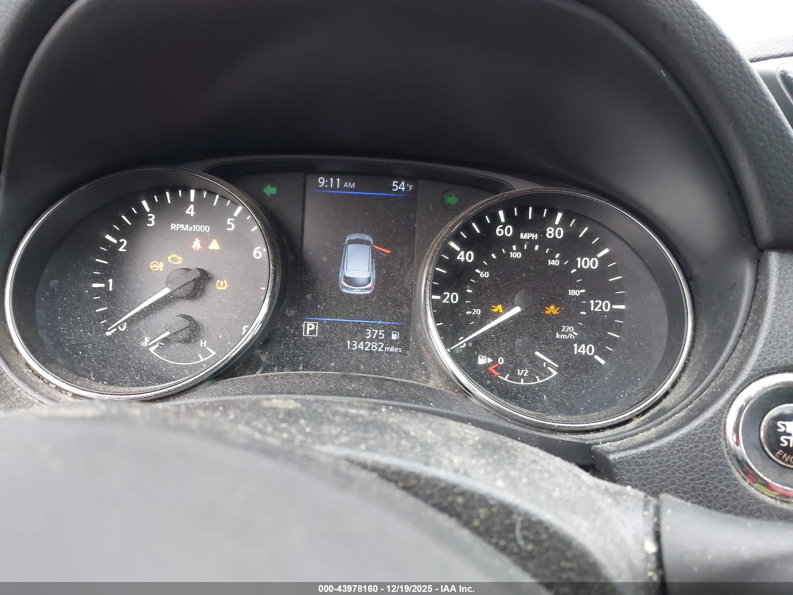 NISSAN ROGUE image 7
