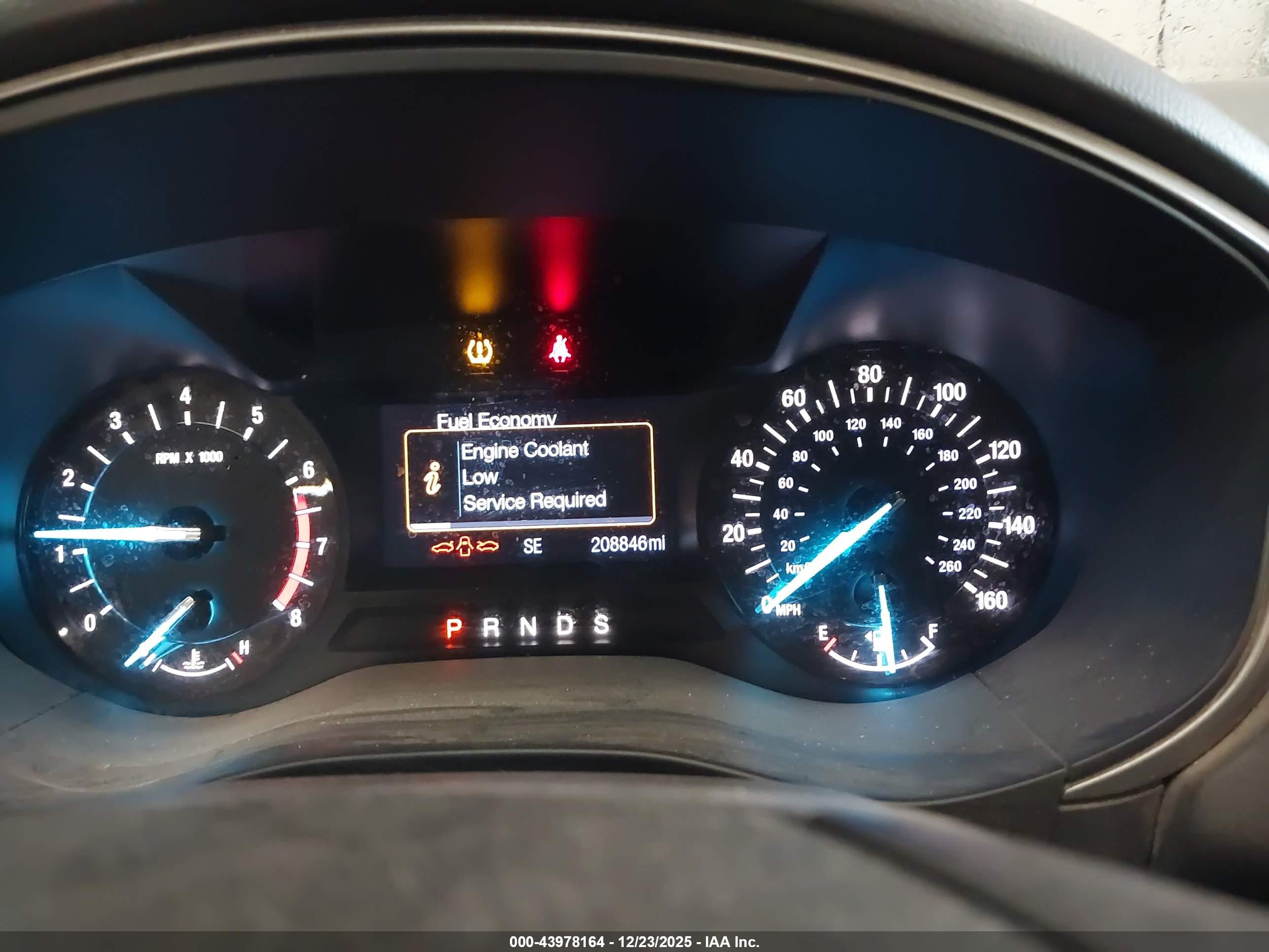 FORD FUSION image 7