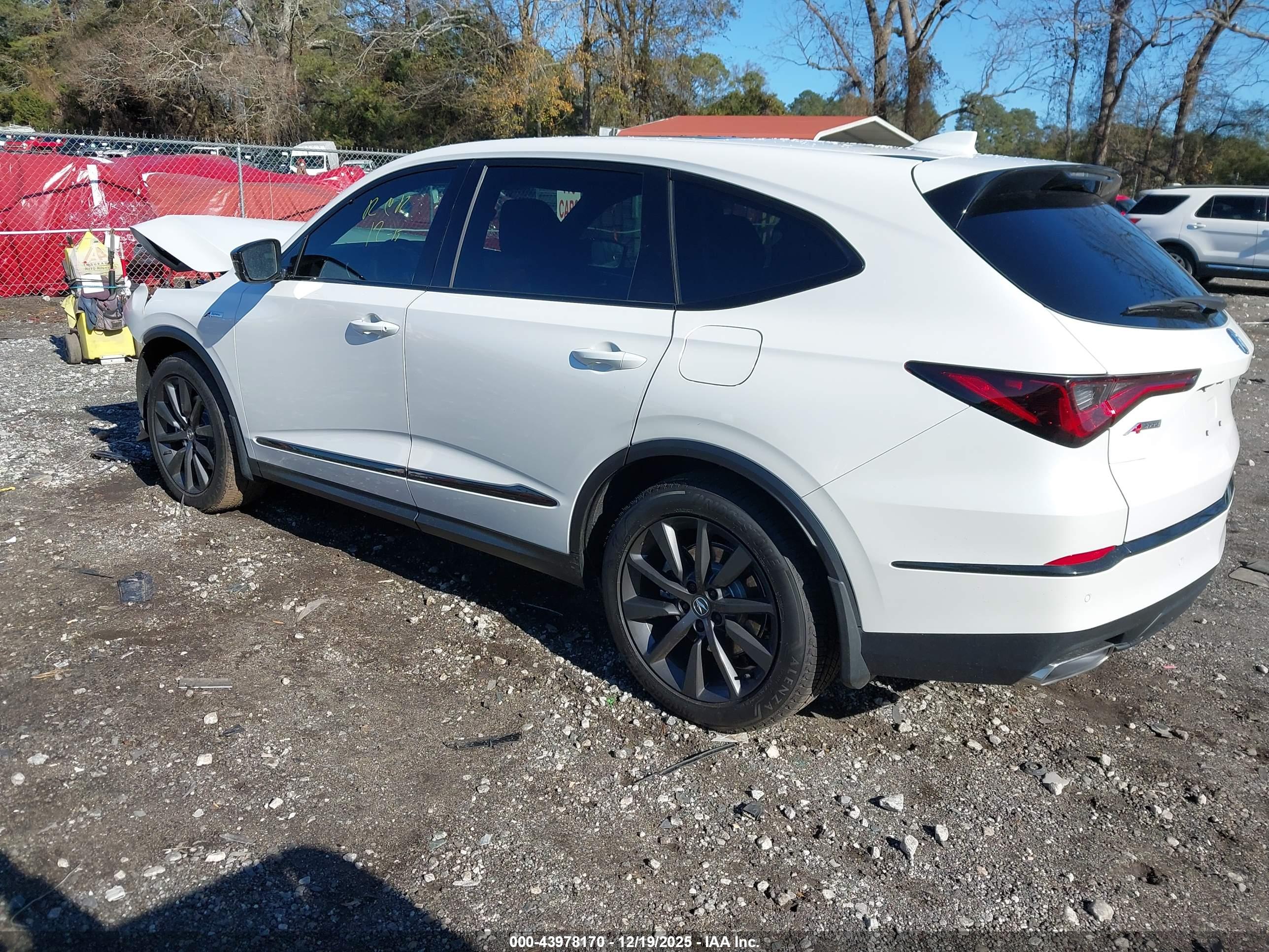 ACURA MDX image 3