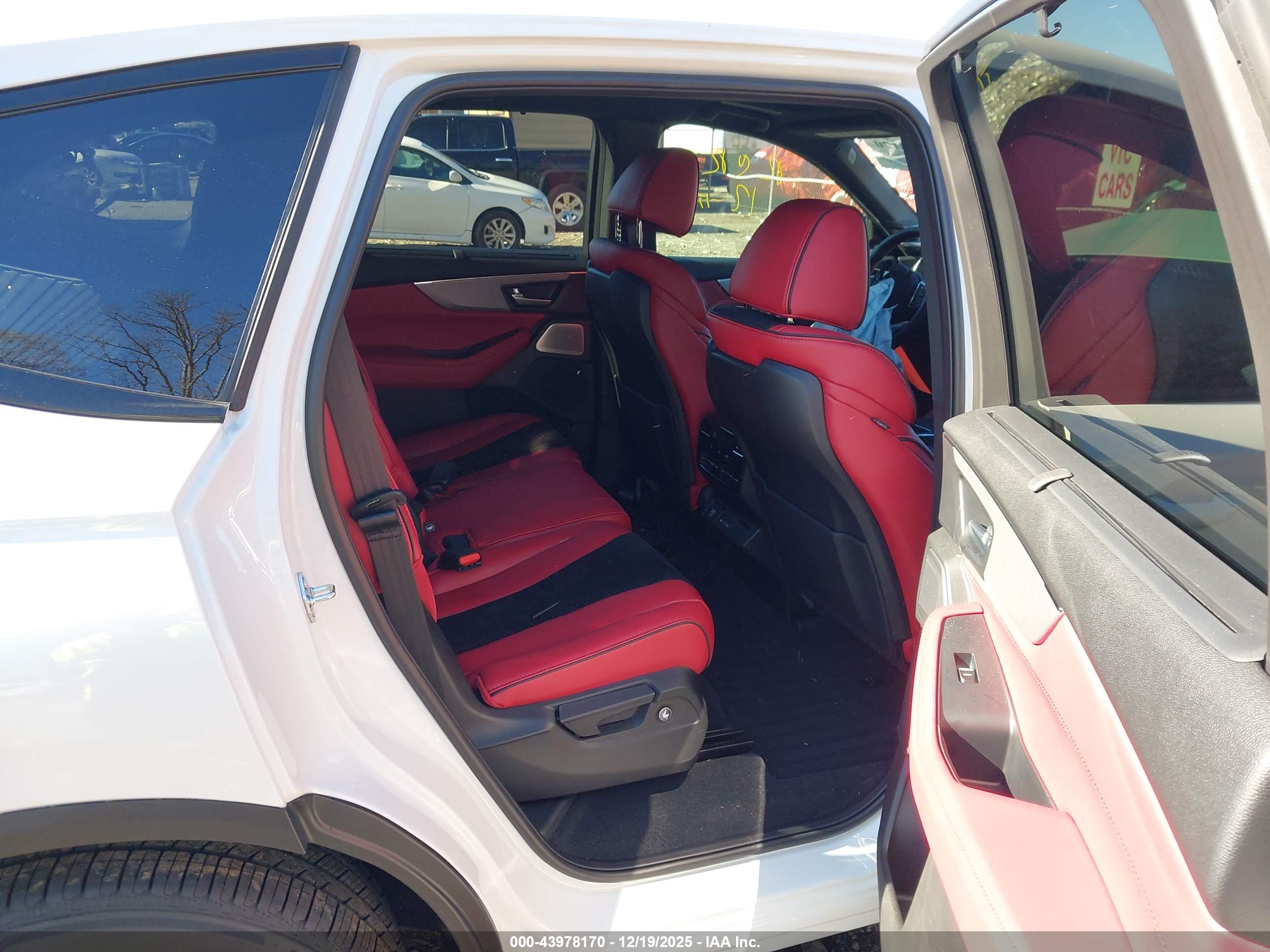 ACURA MDX image 8