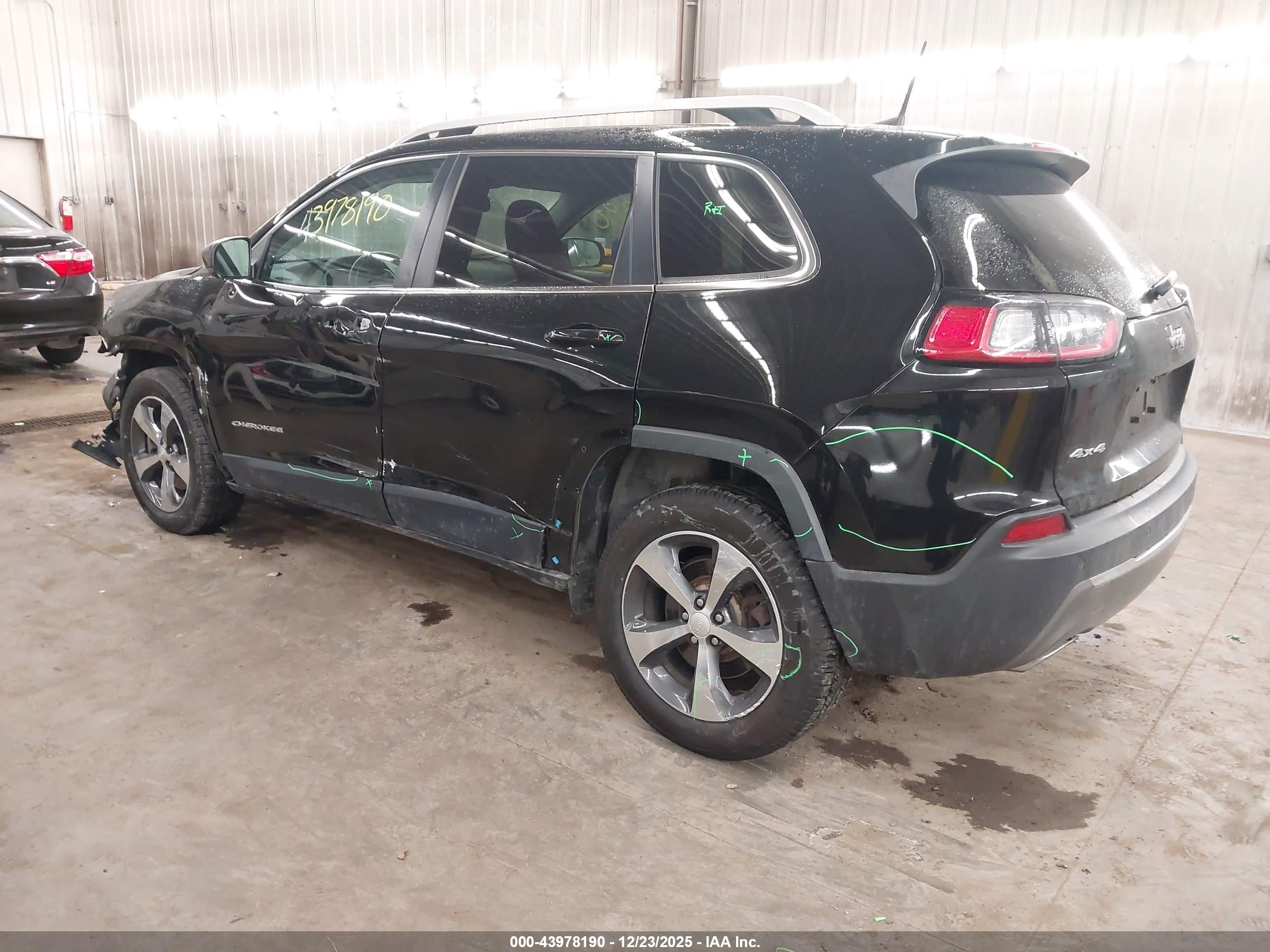 JEEP CHEROKEE image 3