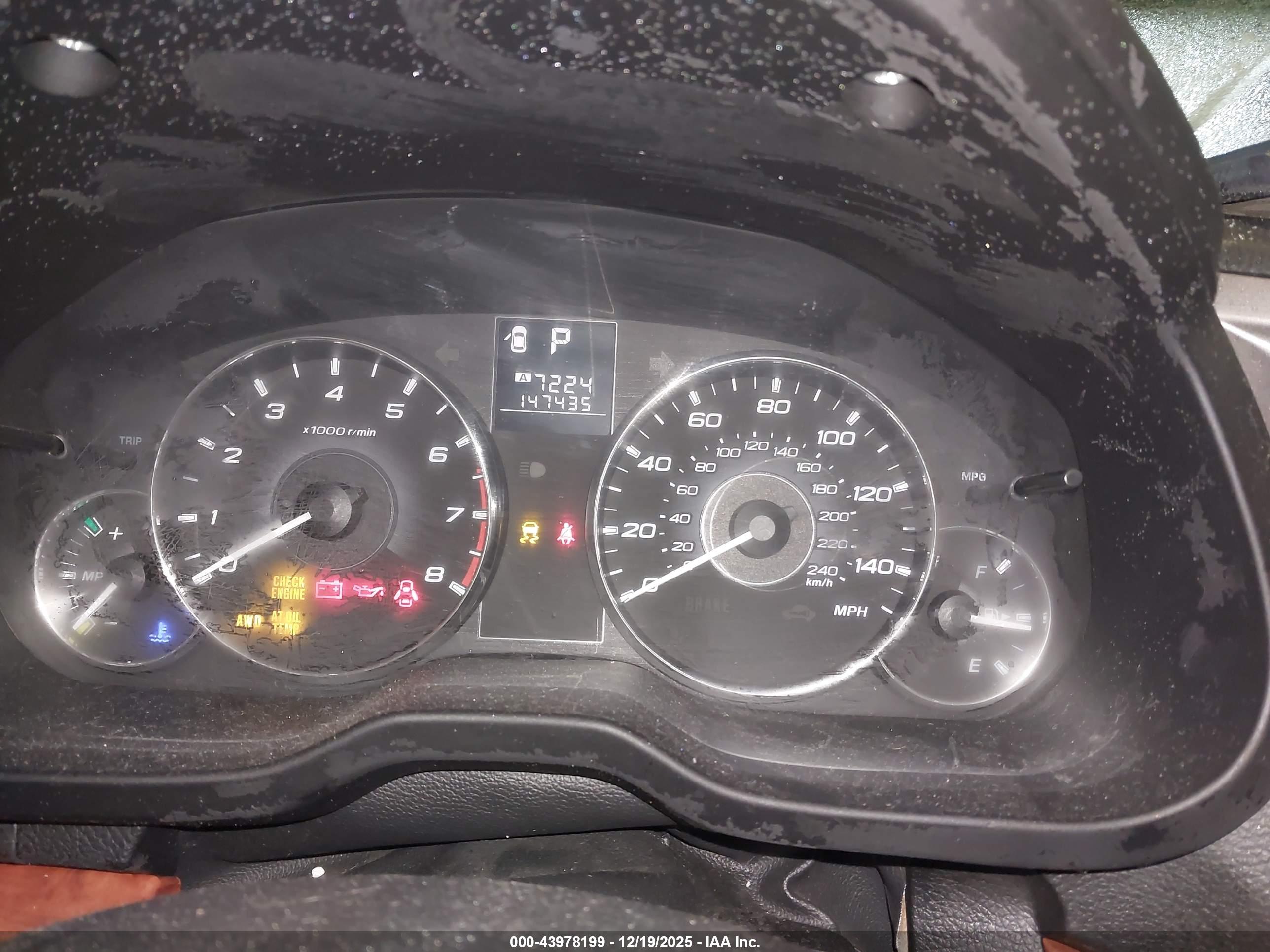 SUBARU OUTBACK image 7