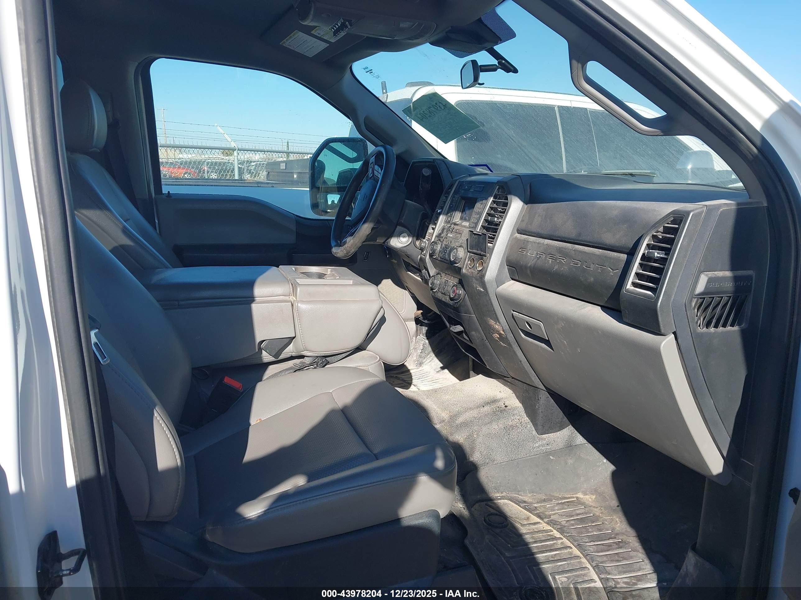 FORD F-250 image 5