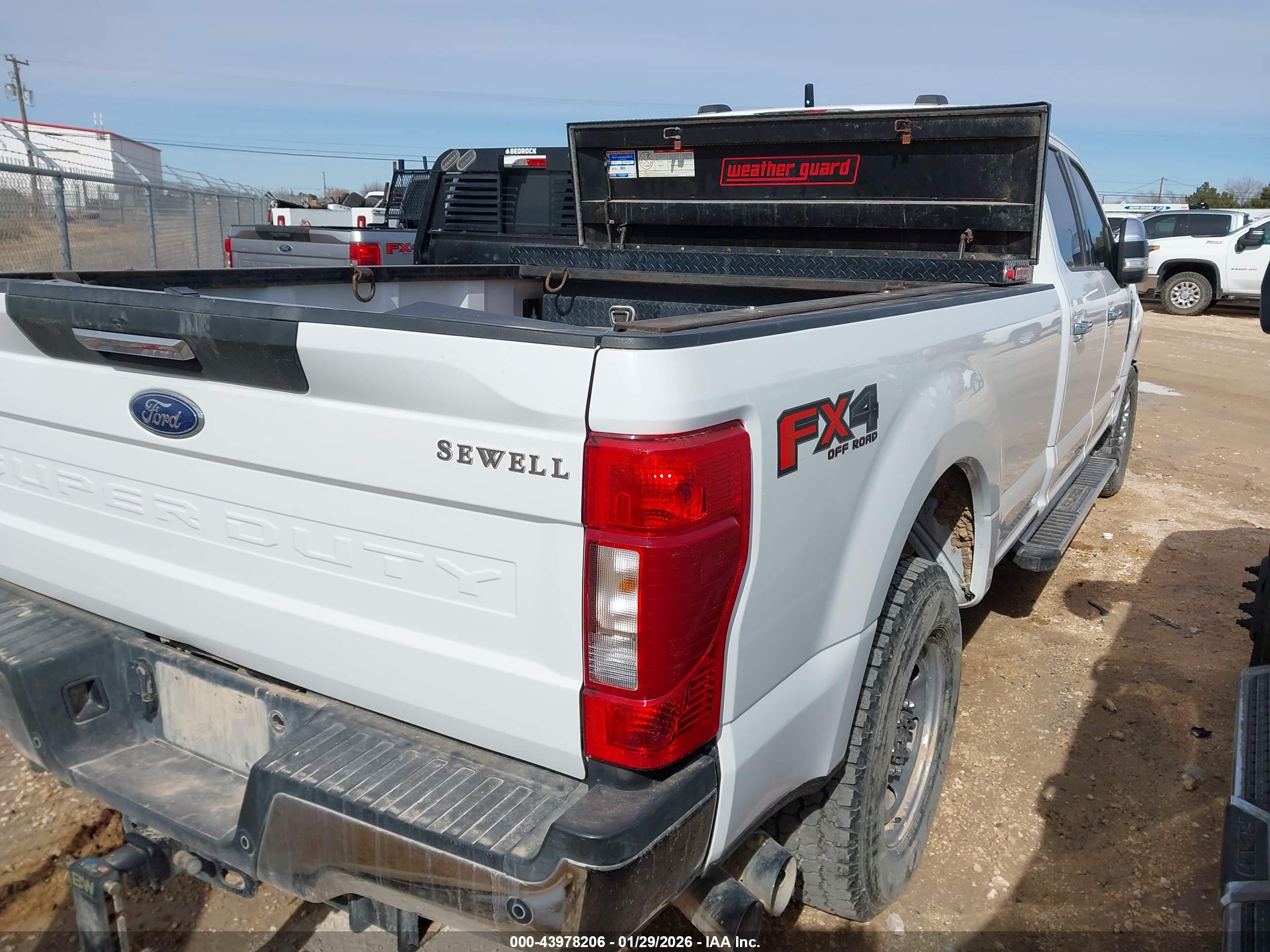 FORD F-250 image 4