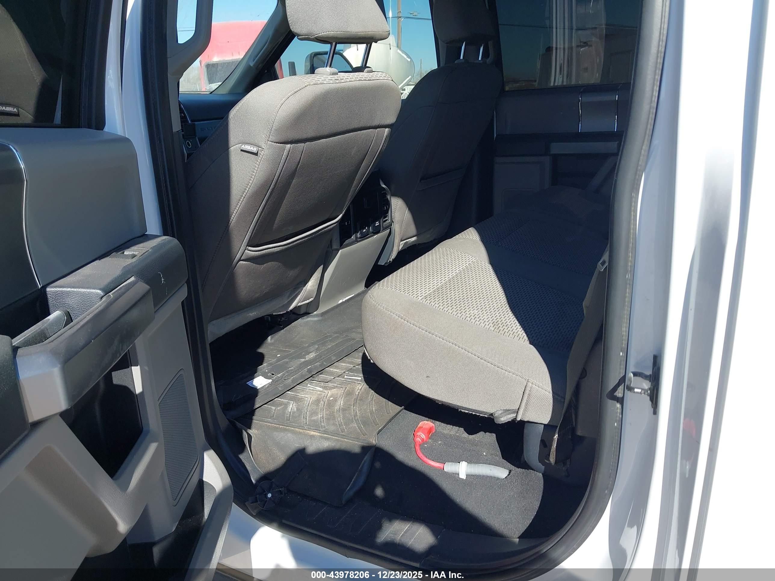 FORD F-250 image 8
