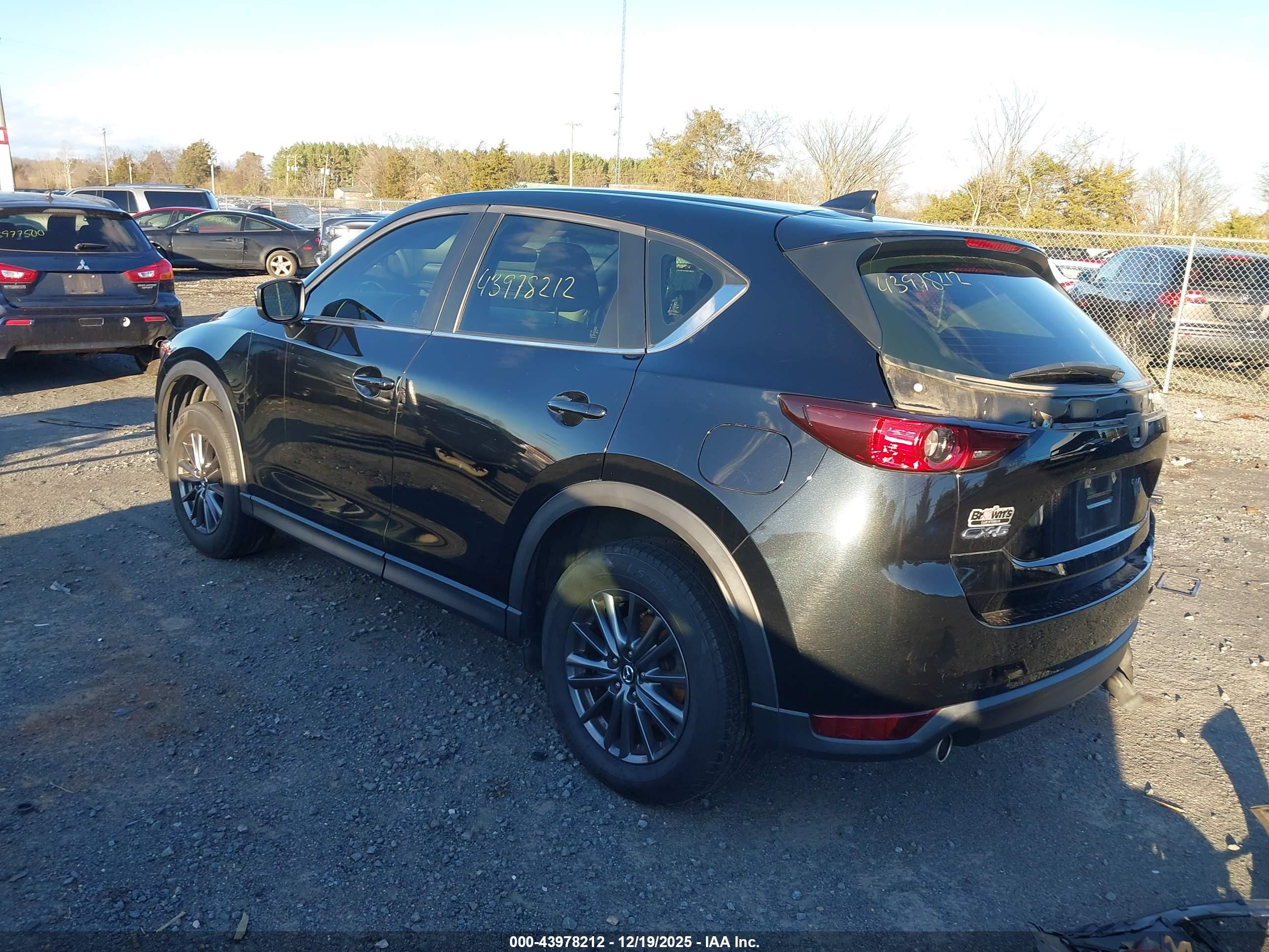 MAZDA CX-5 image 3
