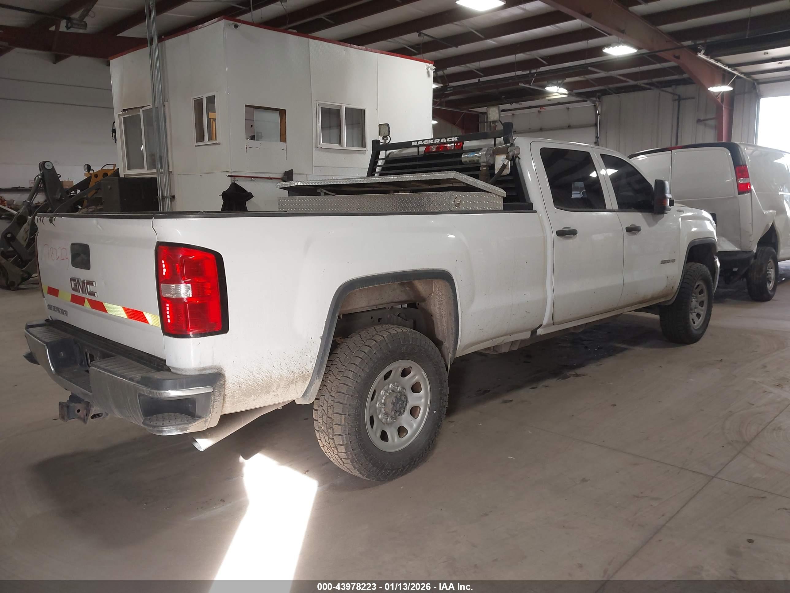 GMC SIERRA image 4