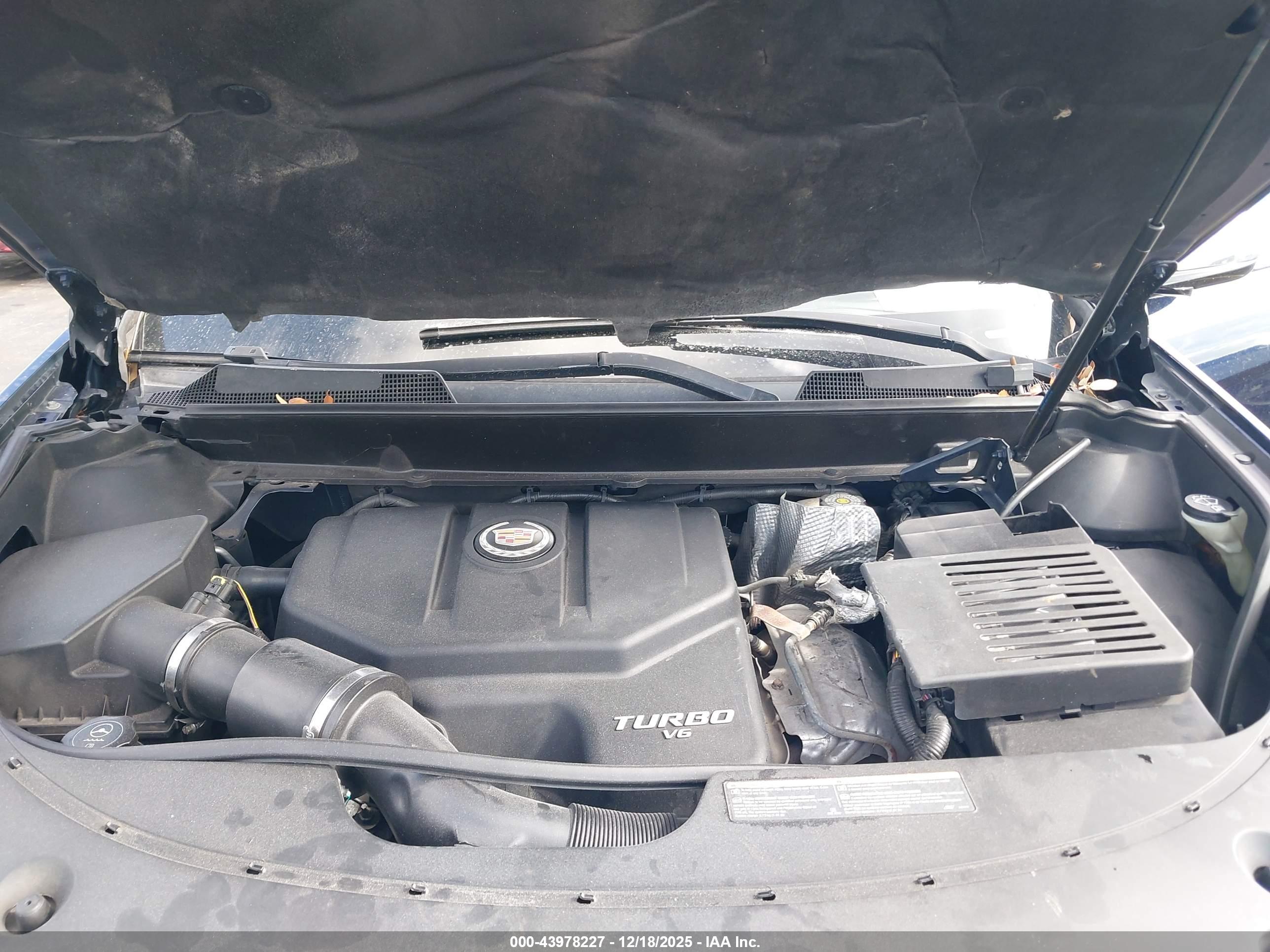 CADILLAC SRX image 10
