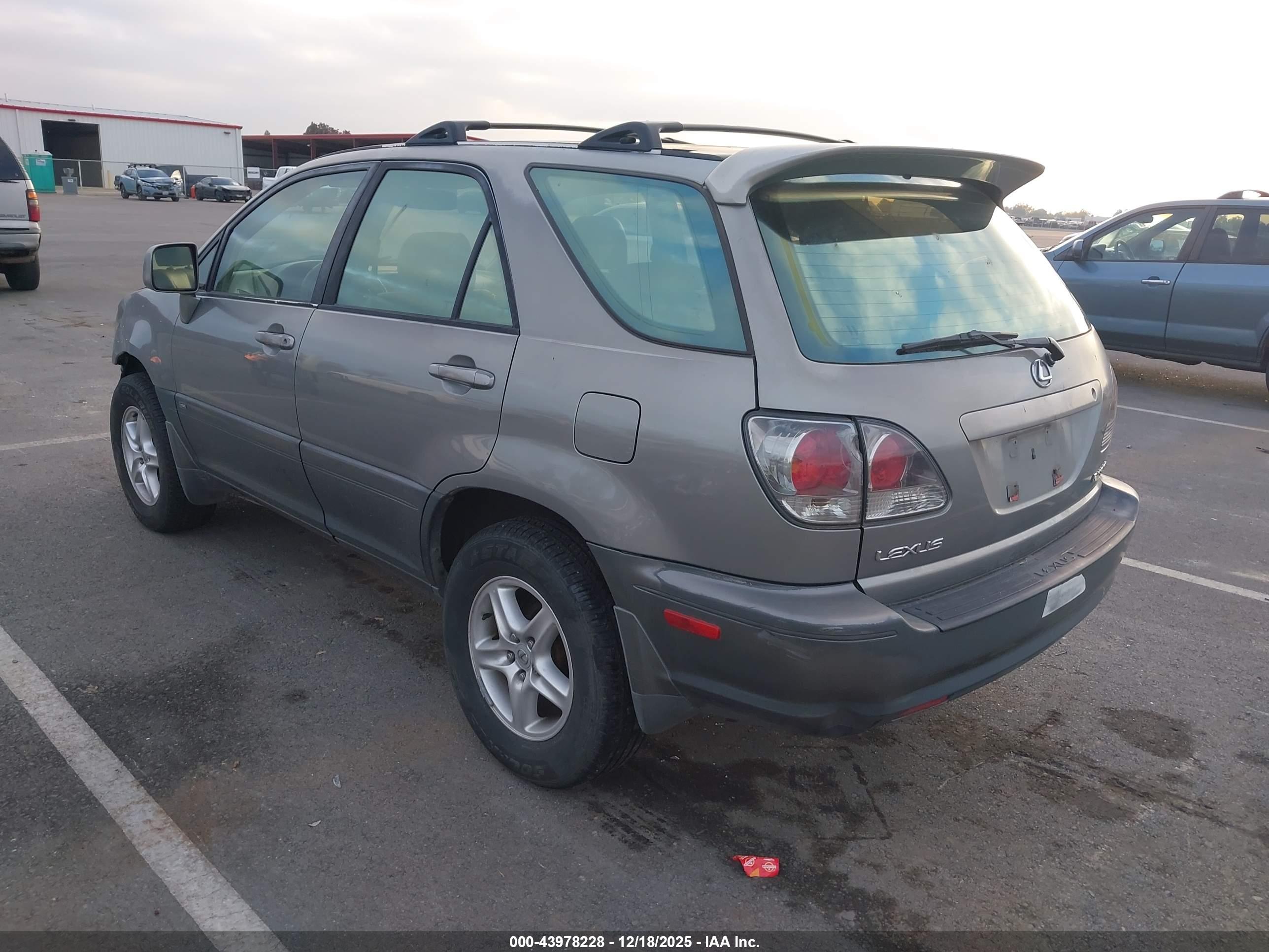 LEXUS RX image 3