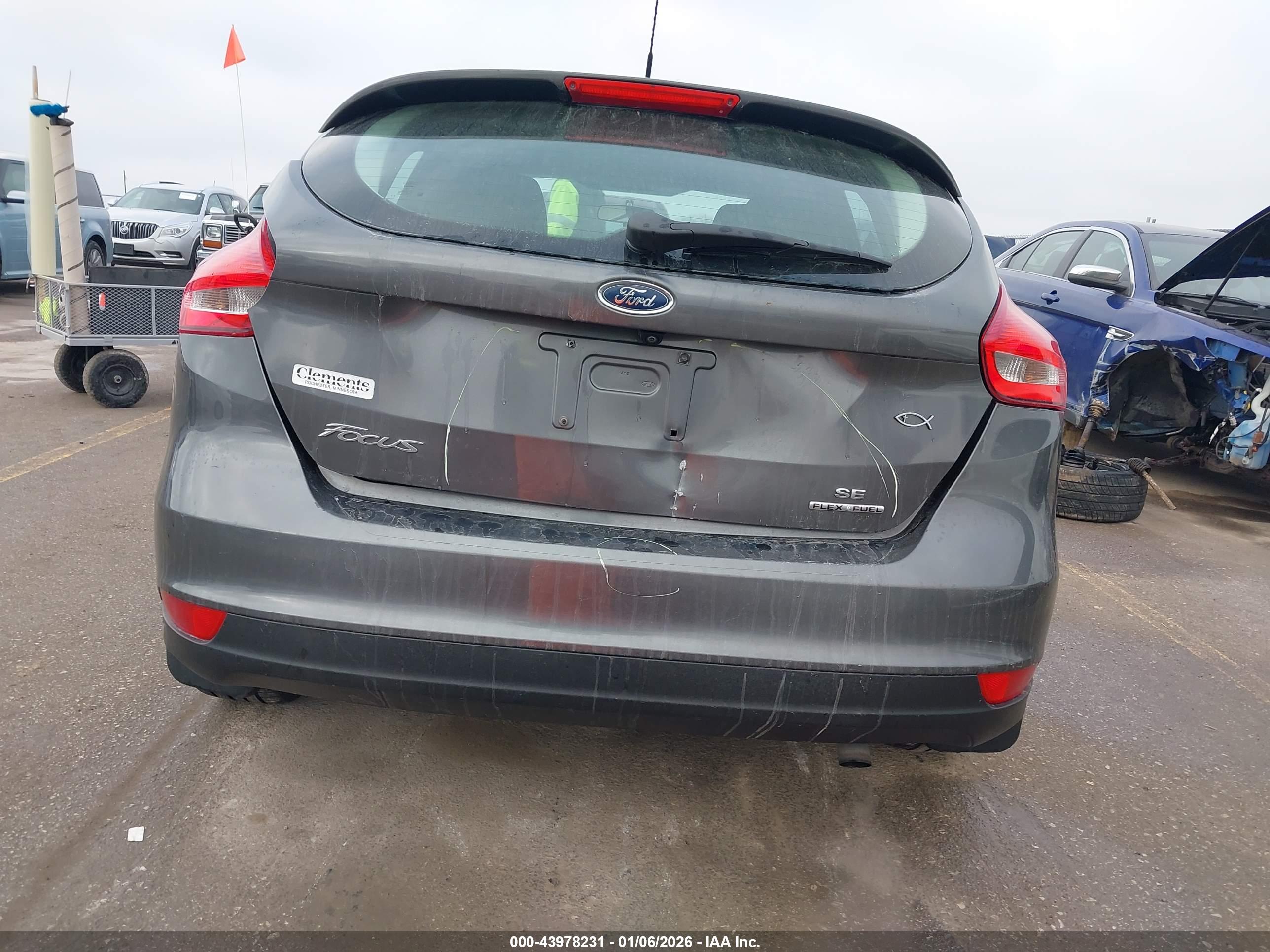 FORD FOCUS image 6