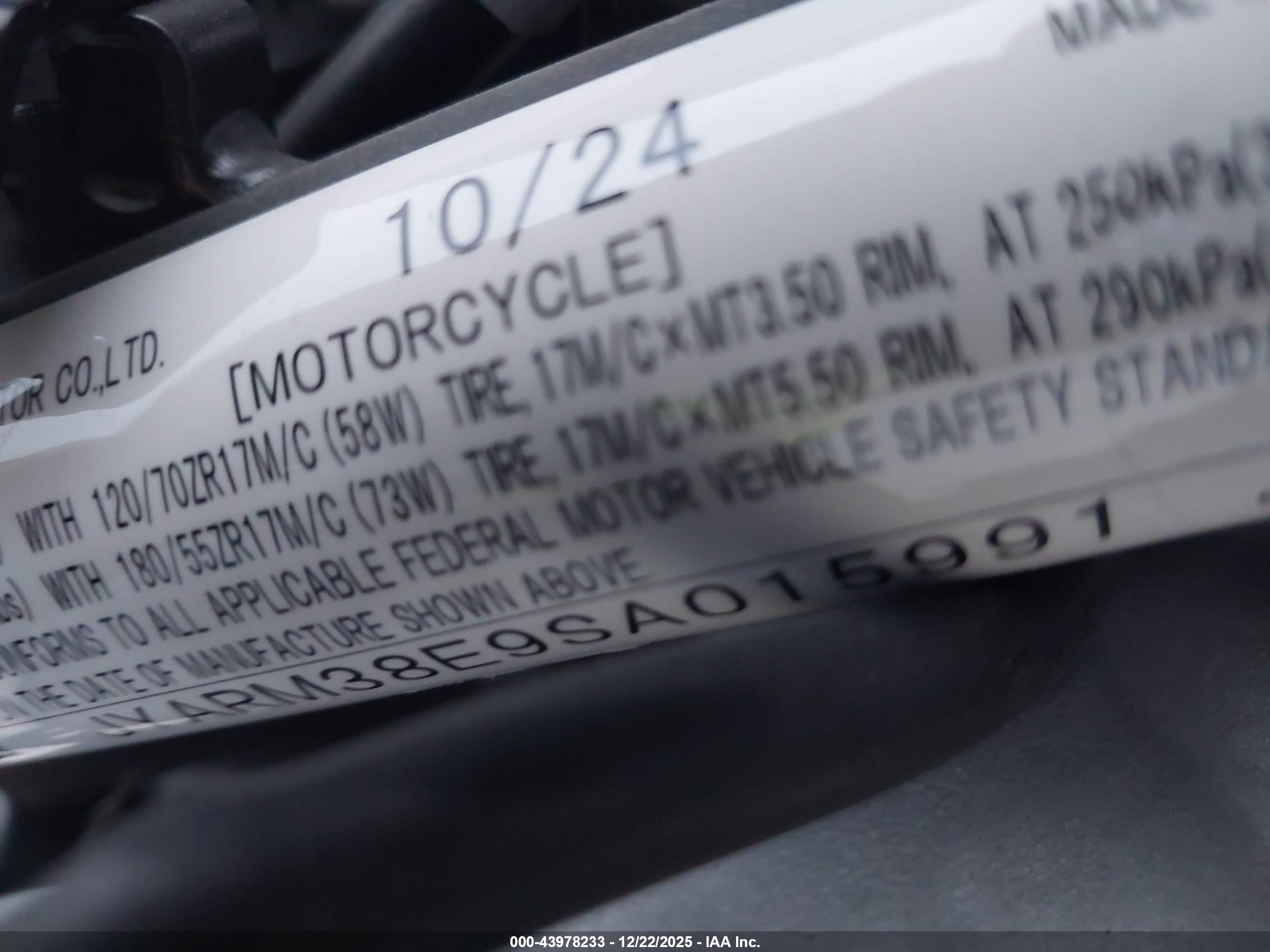 YAMAHA YZFR7 image 10