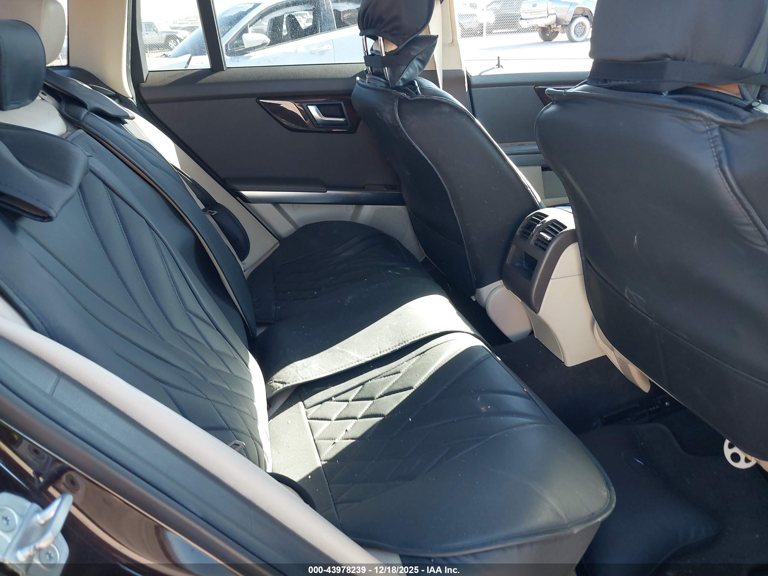 MERCEDES-BENZ GLK image 8