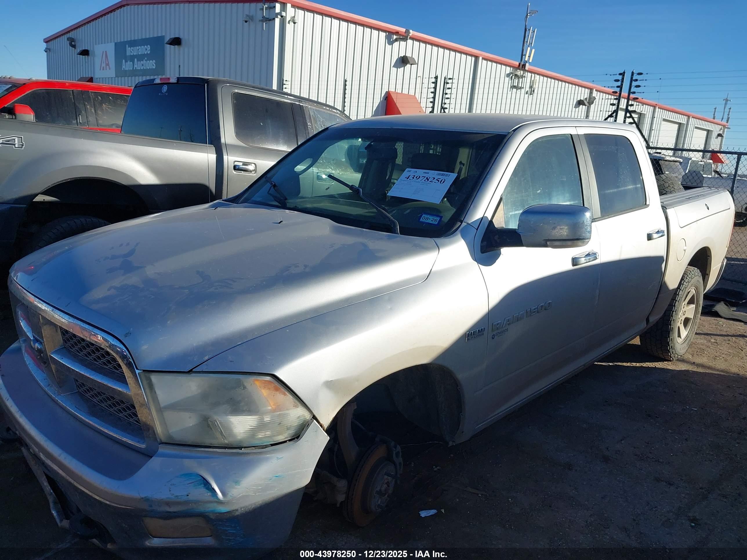 DODGE RAM image 2