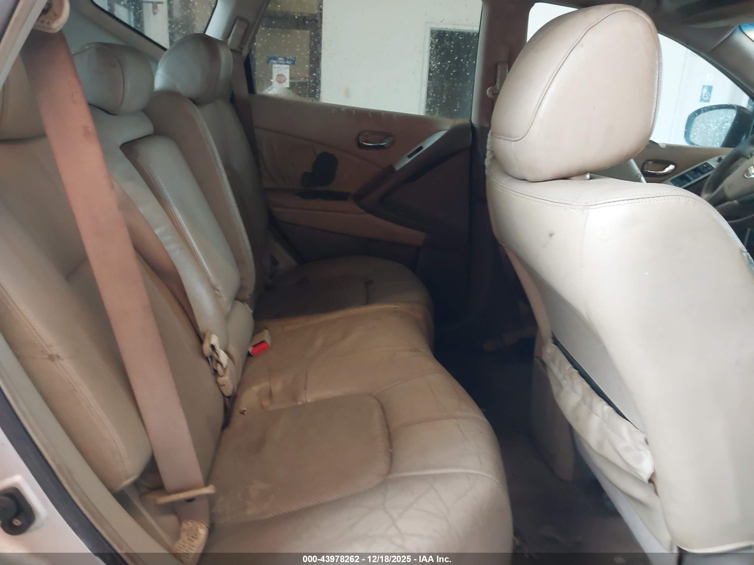 NISSAN MURANO image 8