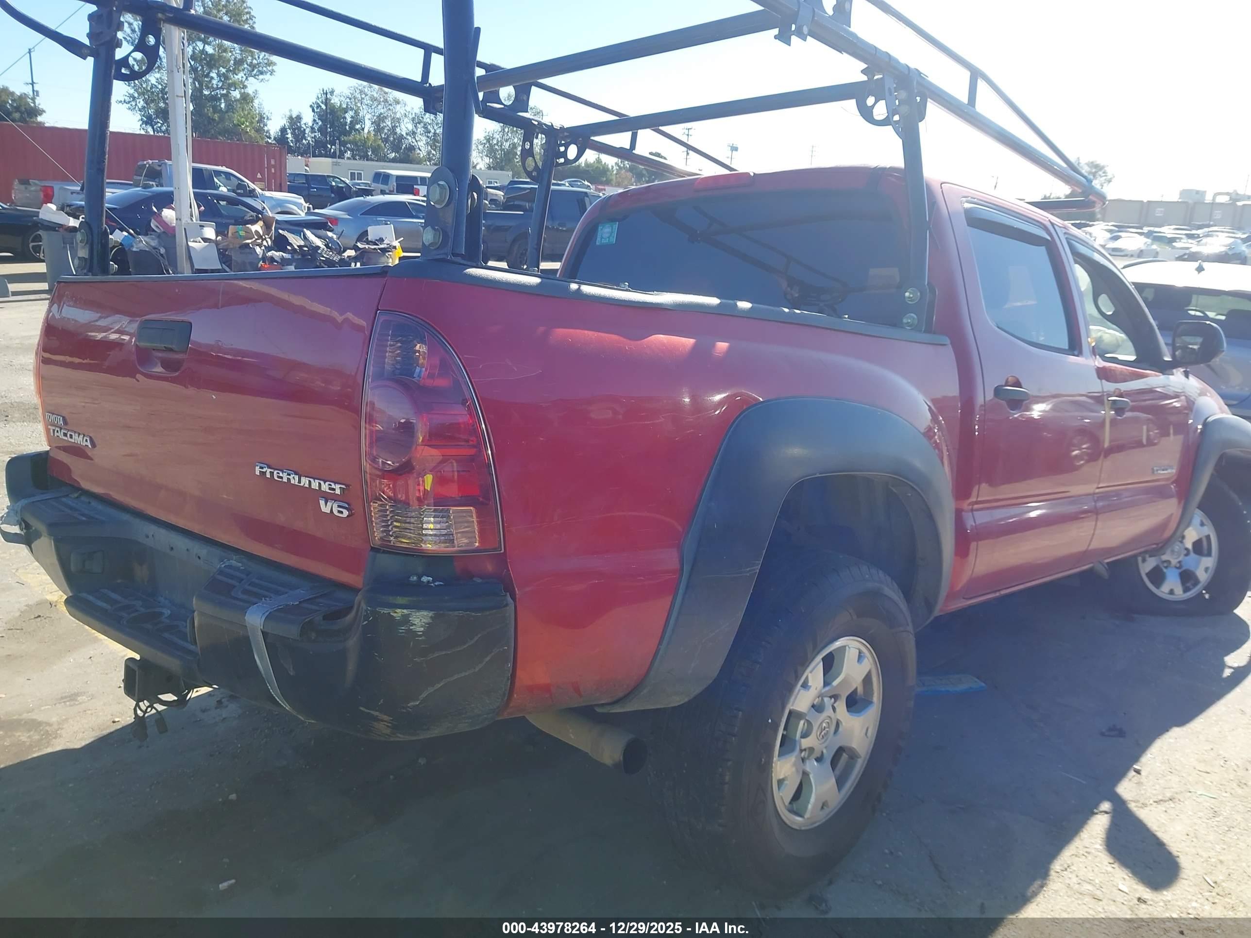 TOYOTA TACOMA image 4