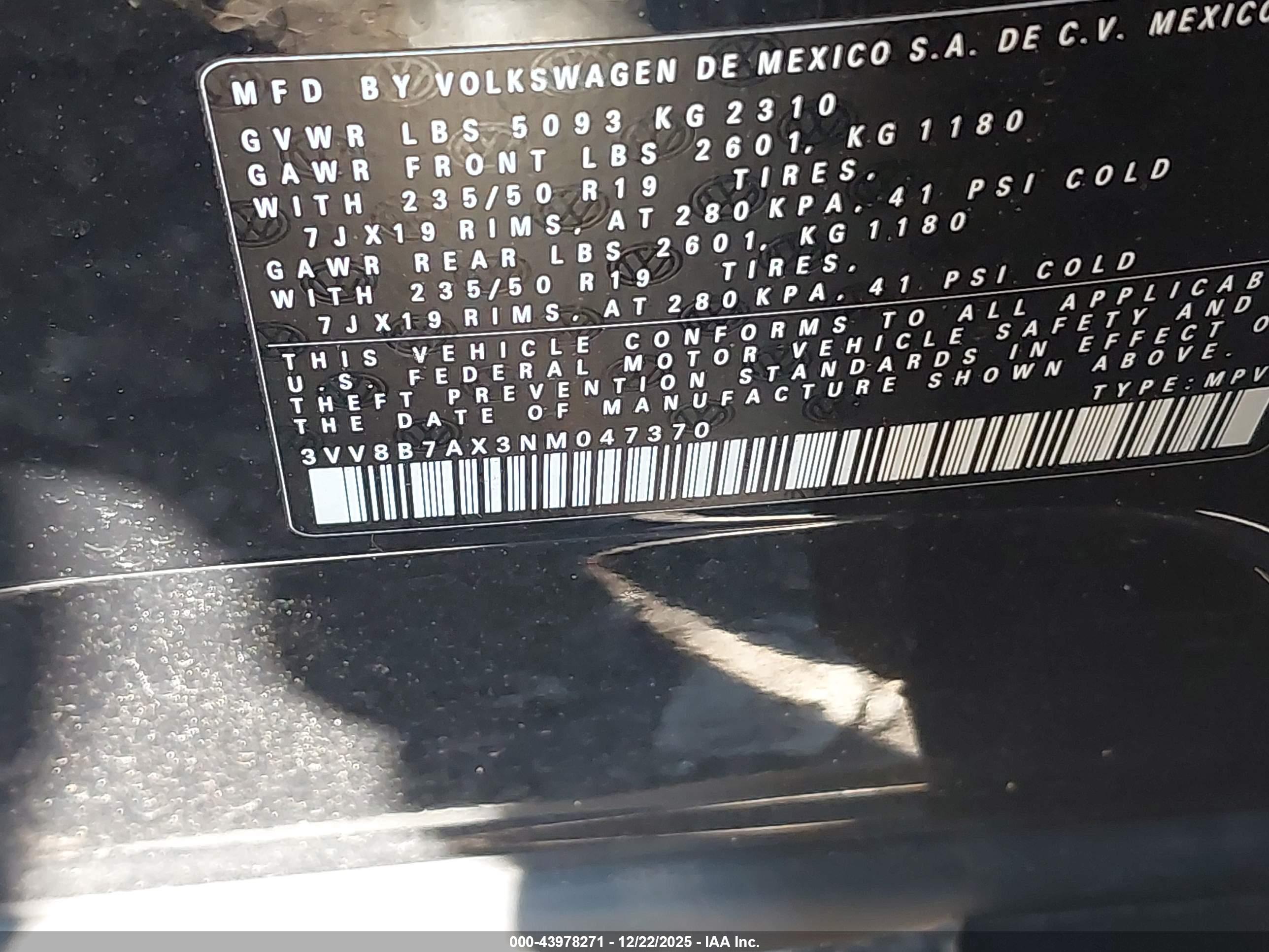 VOLKSWAGEN TIGUAN image 9