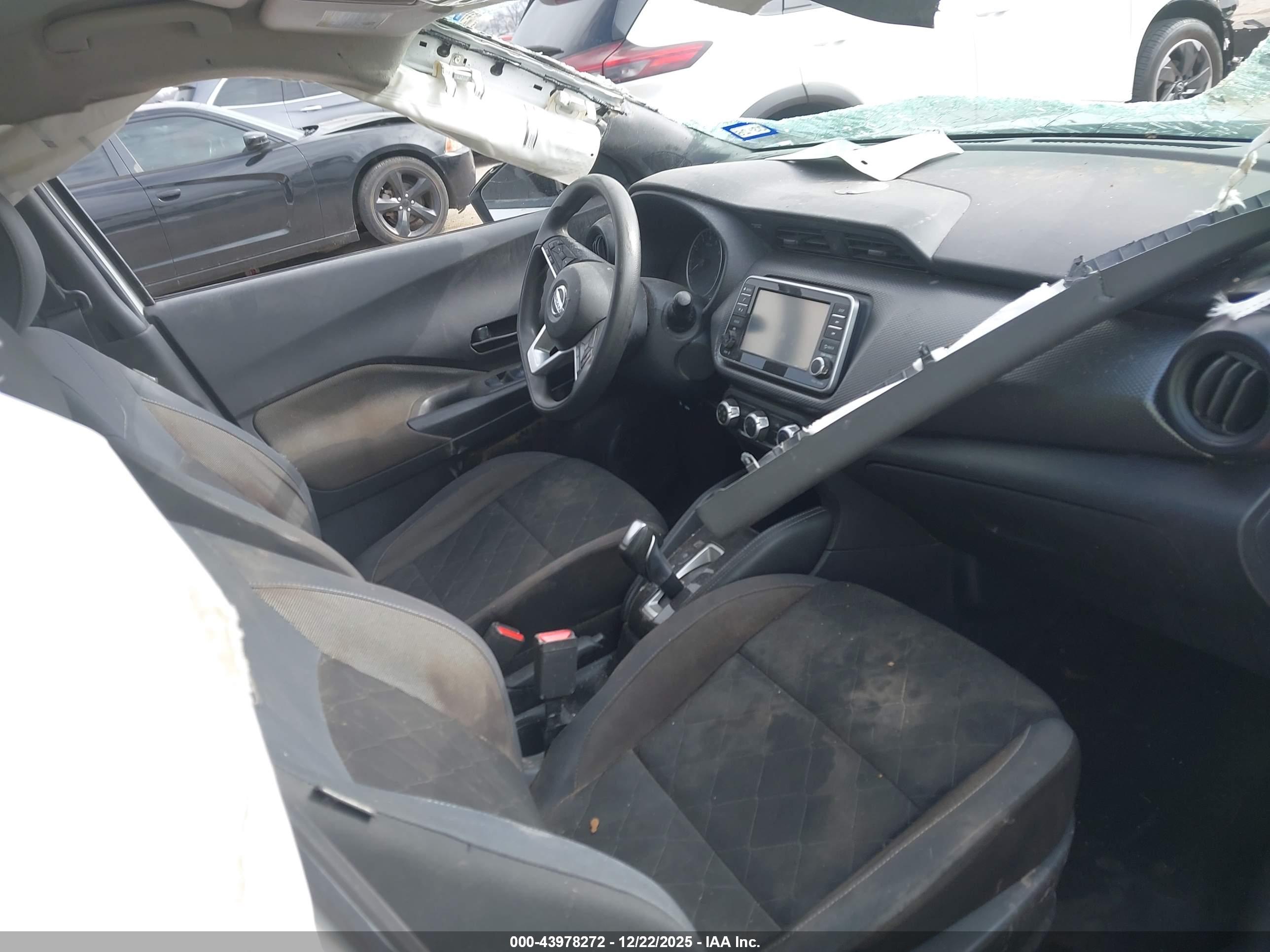 NISSAN KICKS image 5