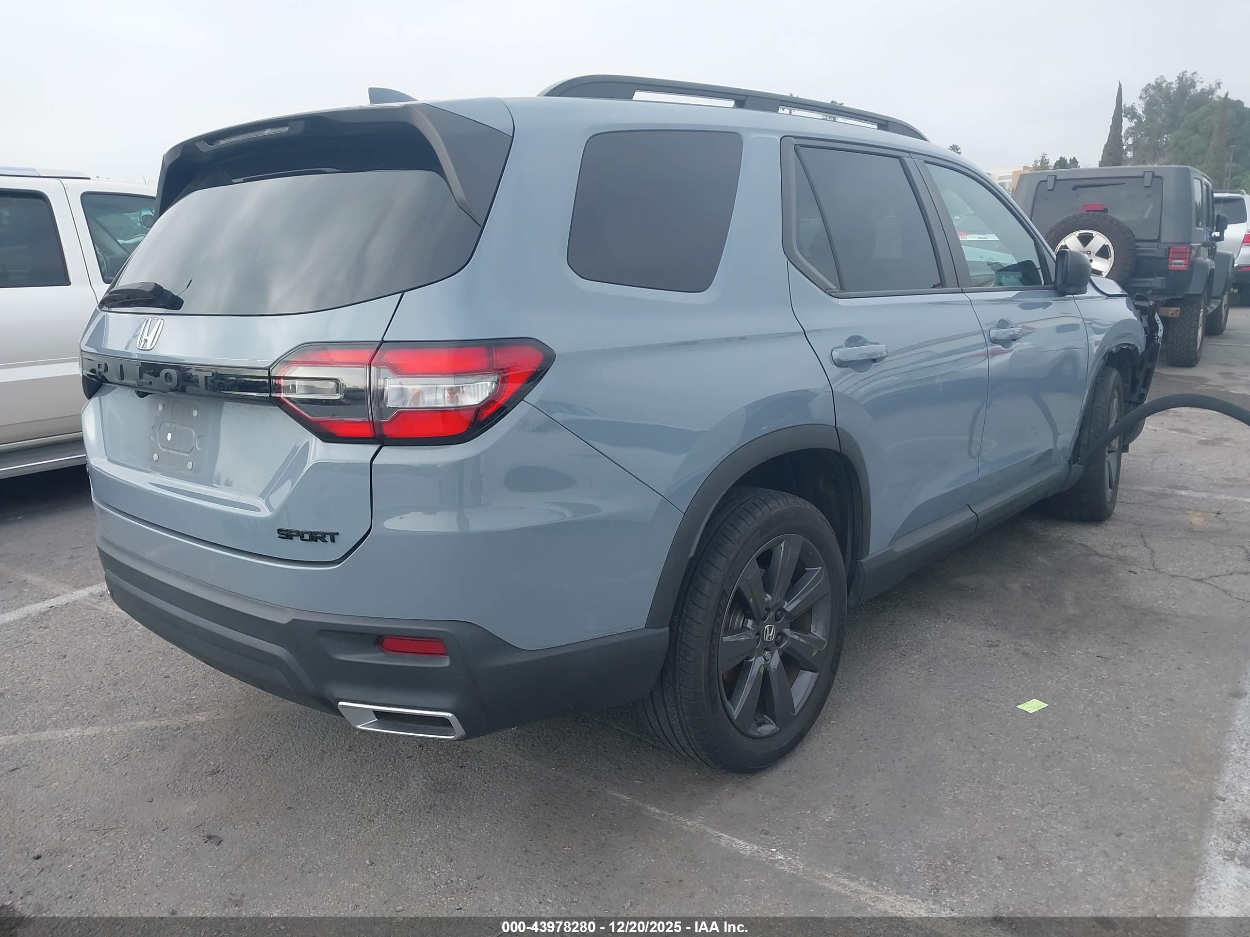 HONDA PILOT image 4