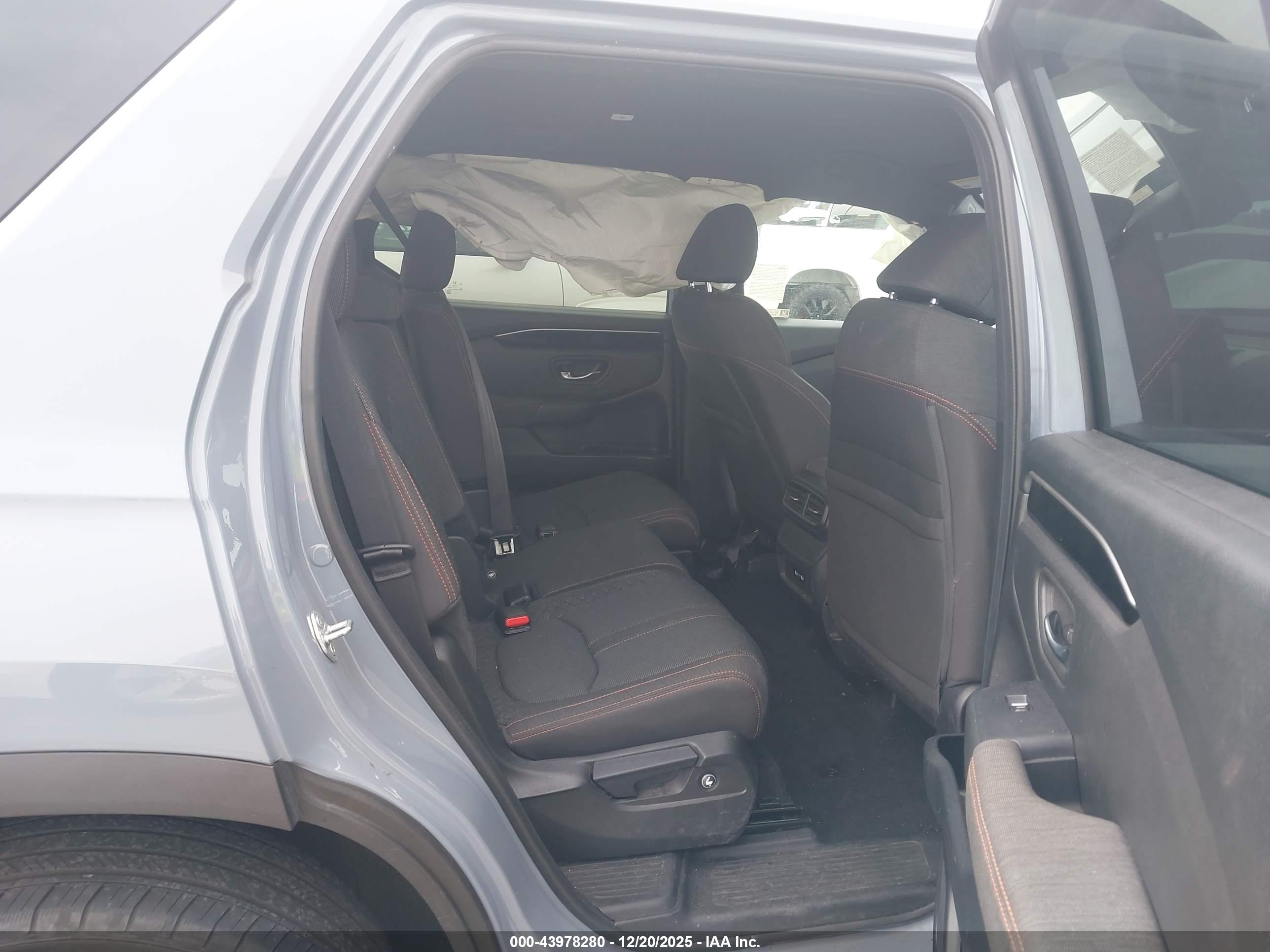 HONDA PILOT image 8