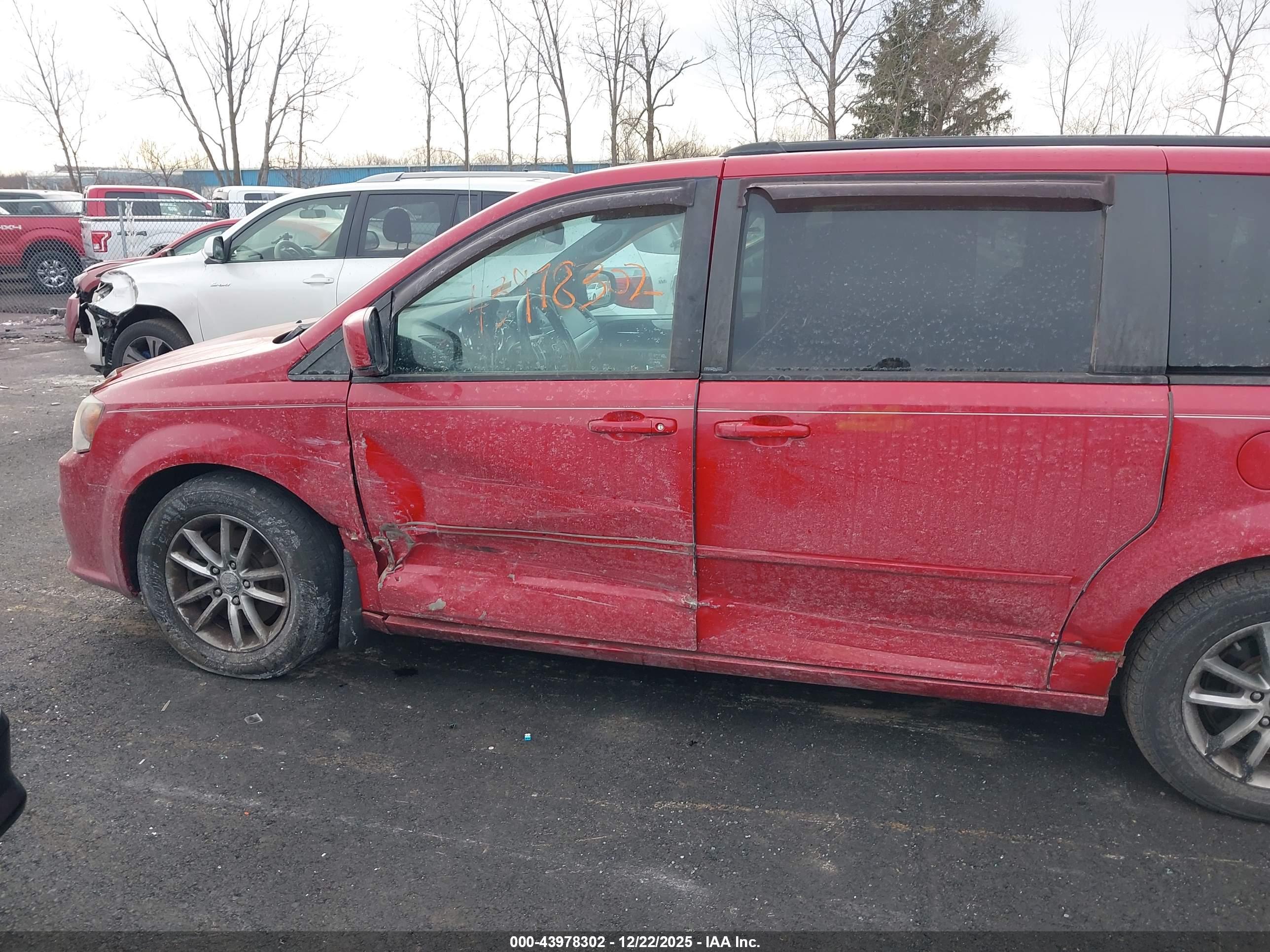 DODGE GRAND image 6
