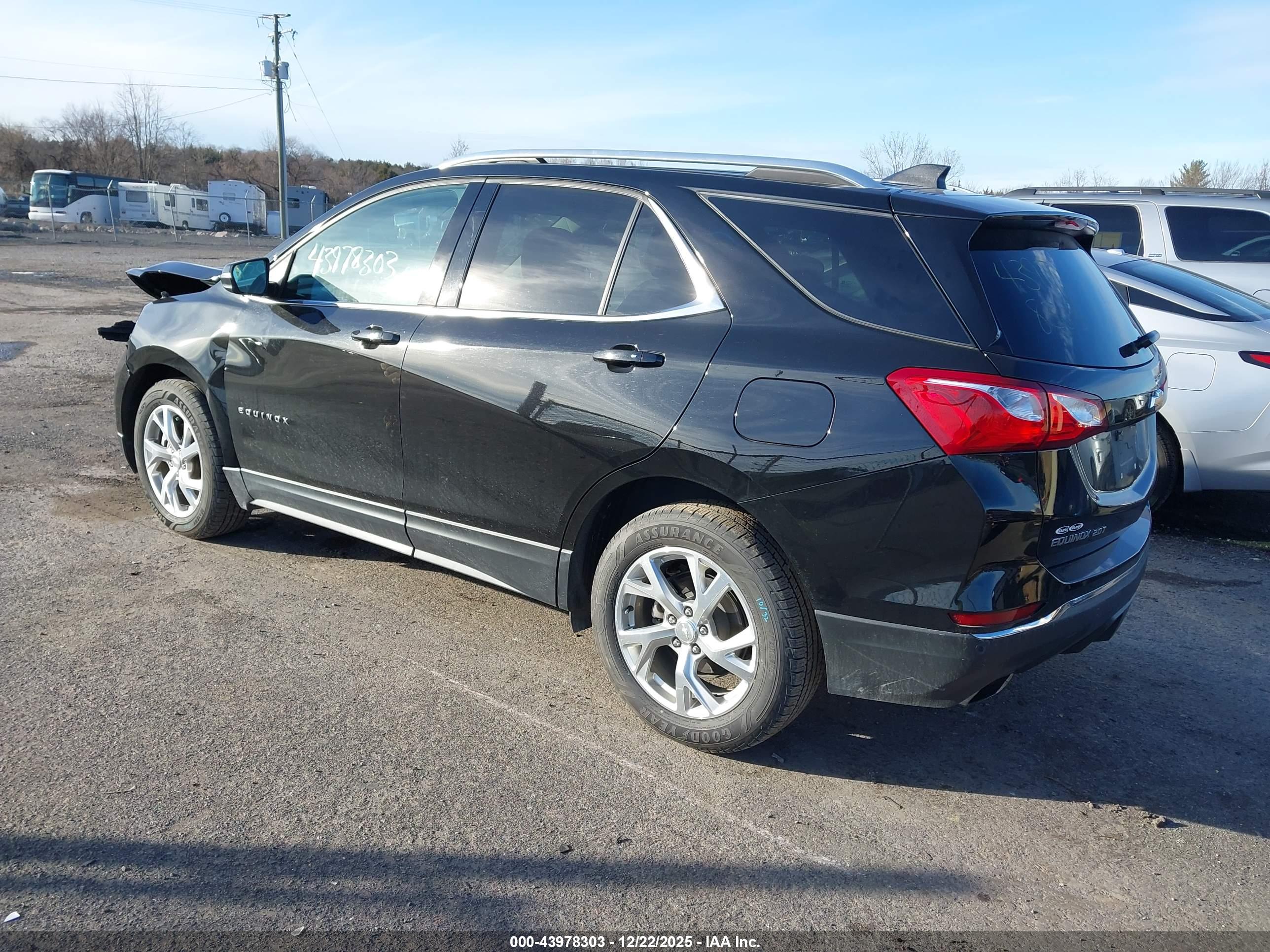 CHEVROLET EQUINOX image 3