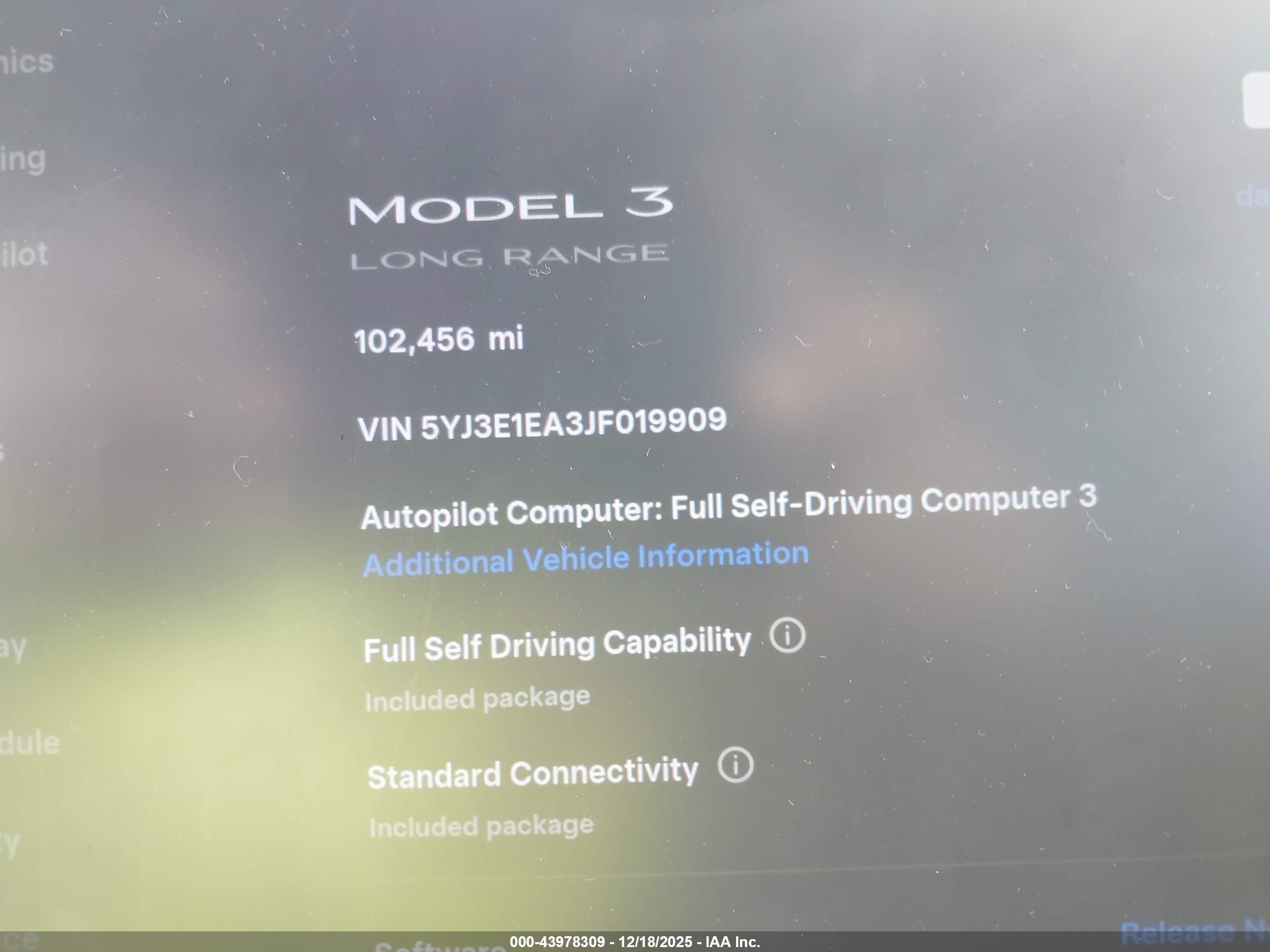 TESLA MODEL image 7