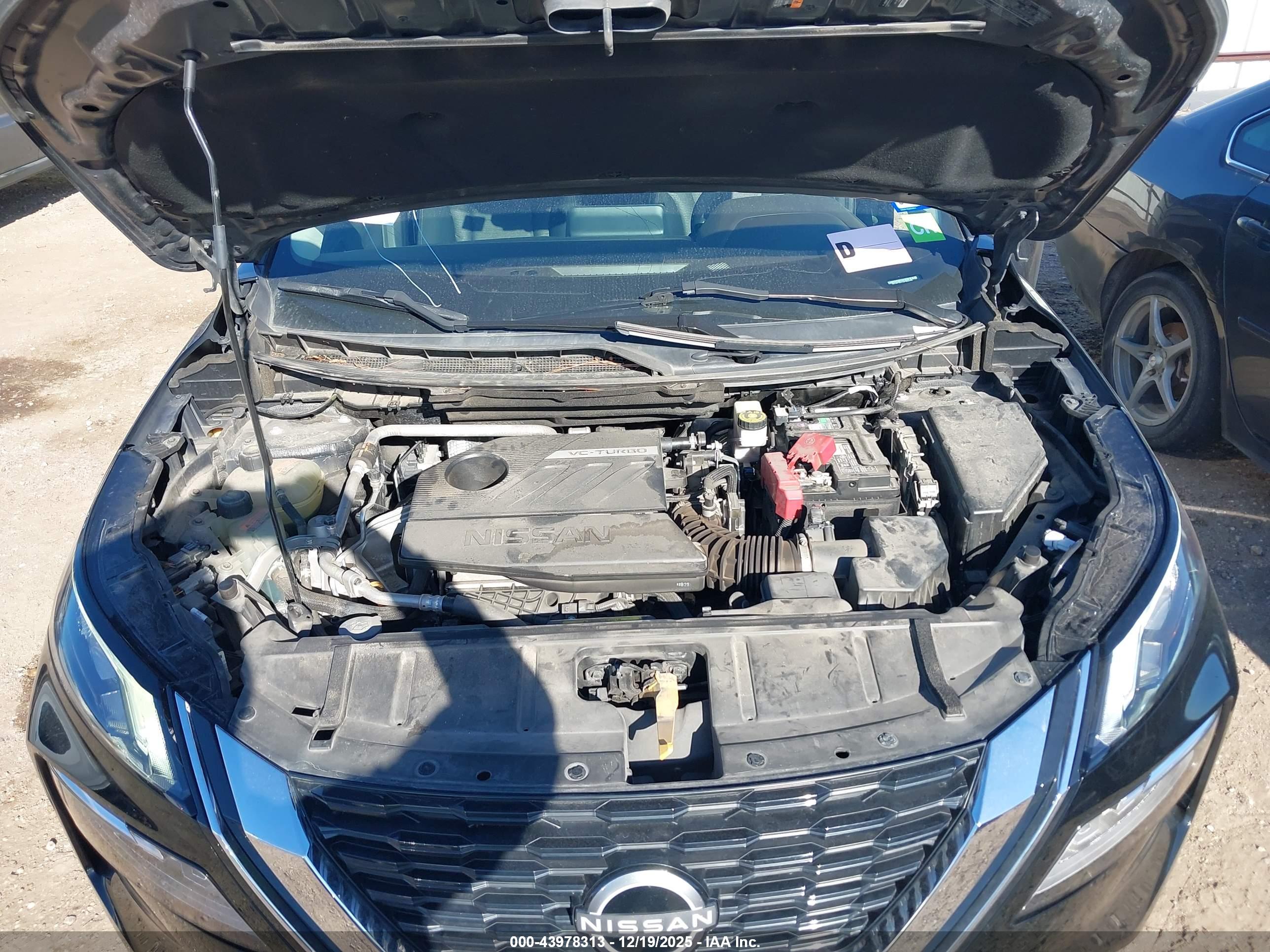 NISSAN ROGUE image 10