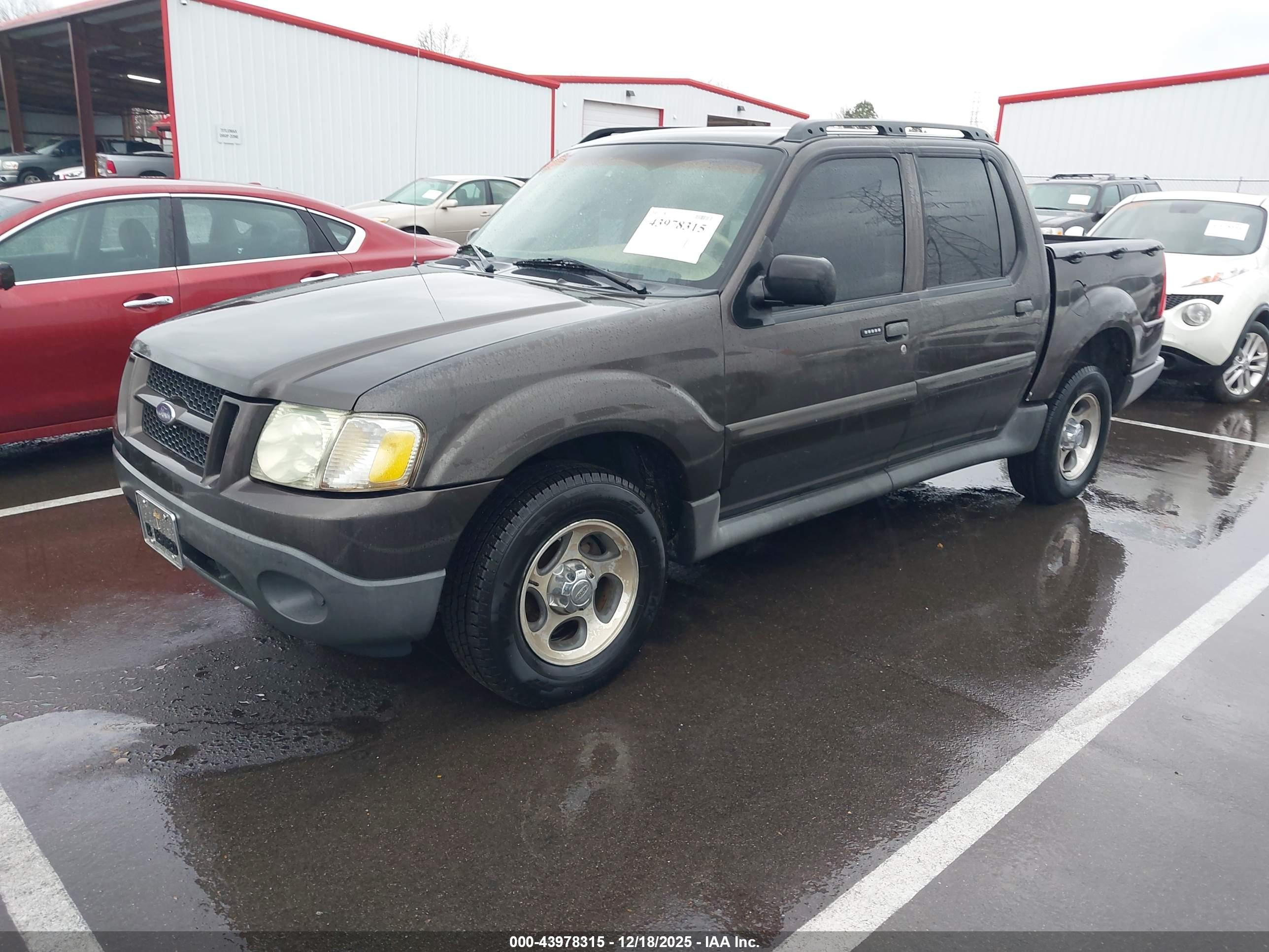 FORD EXPLORER image 2