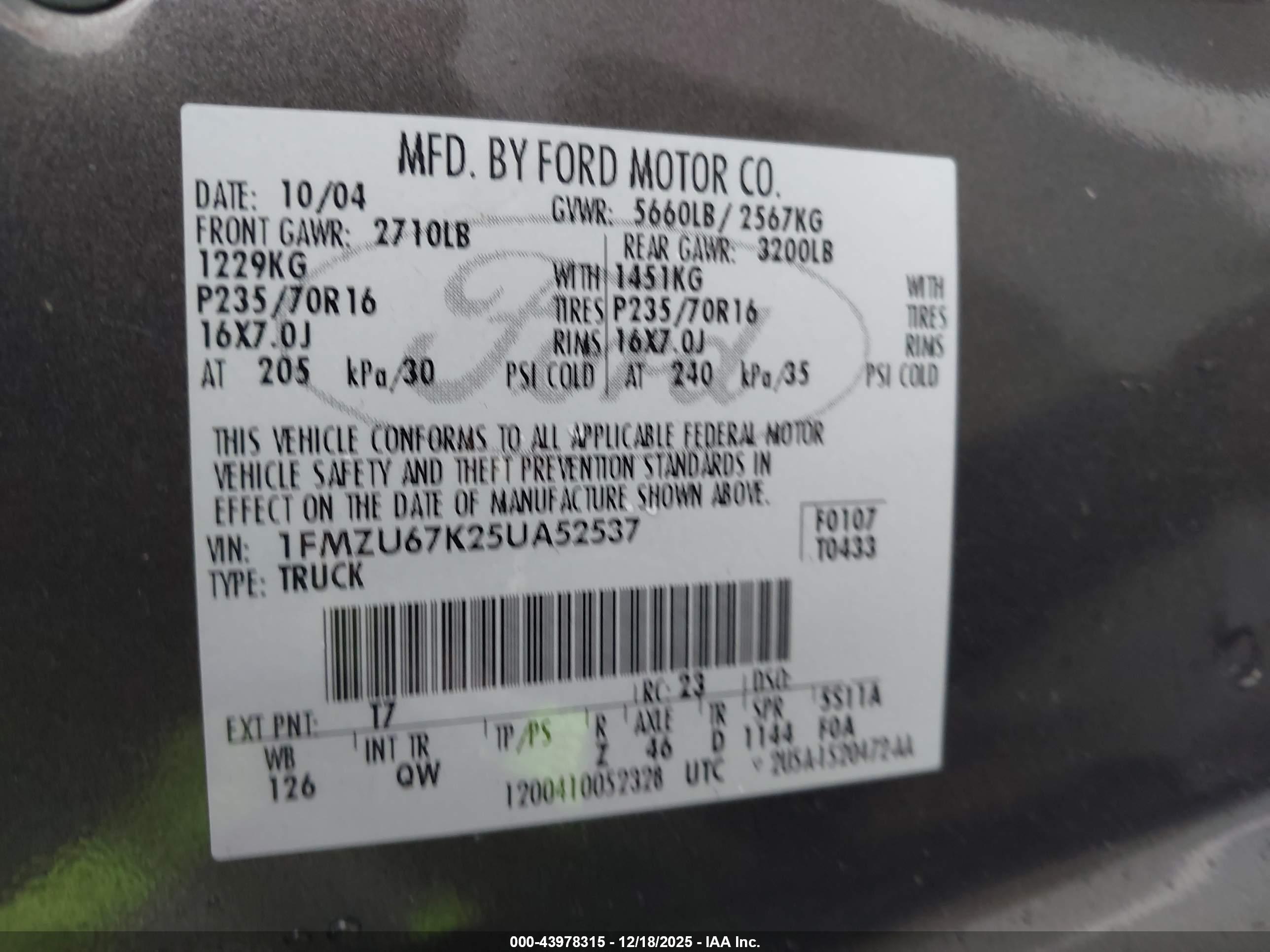FORD EXPLORER image 9
