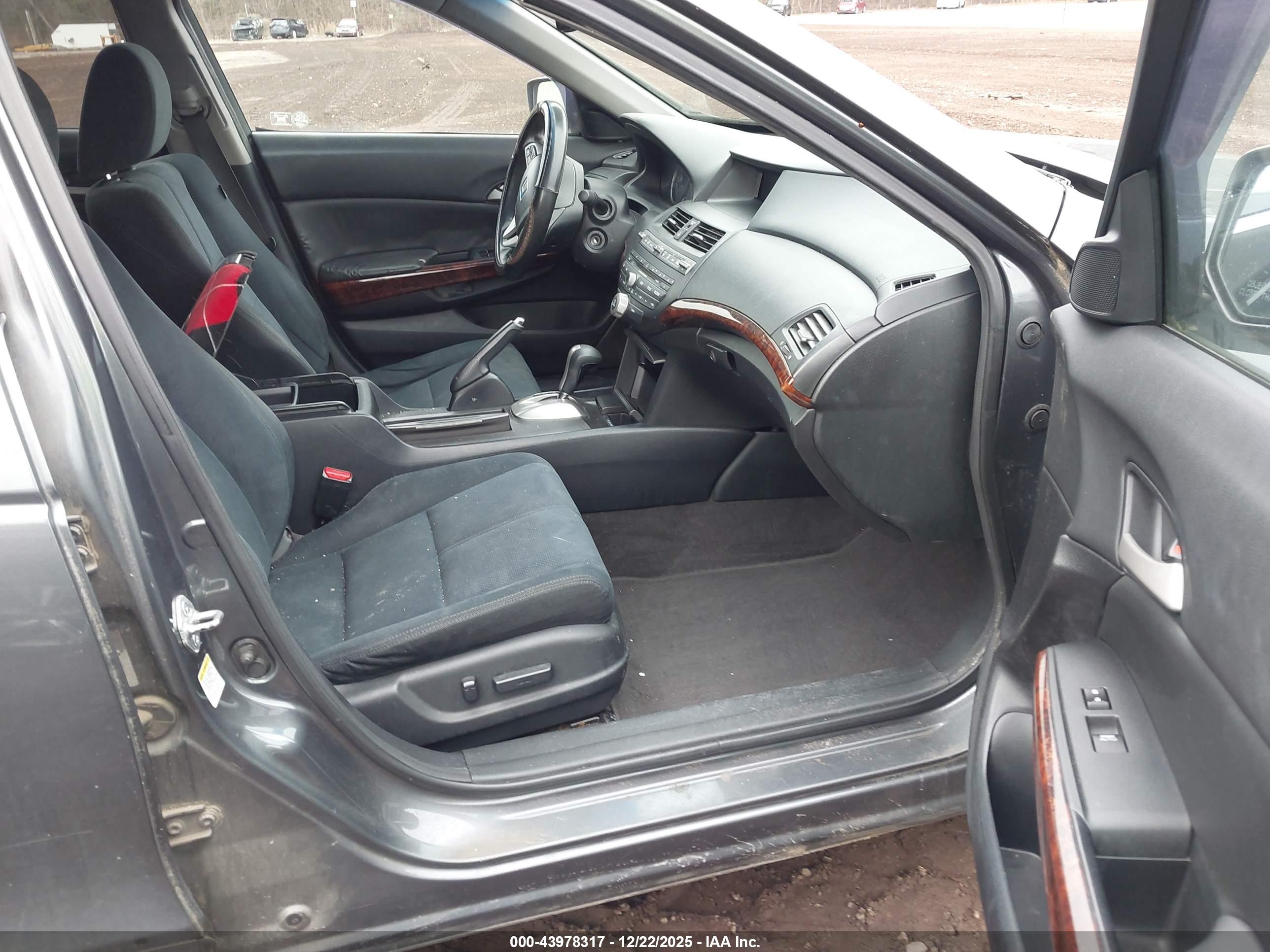 HONDA CROSSTOUR image 5