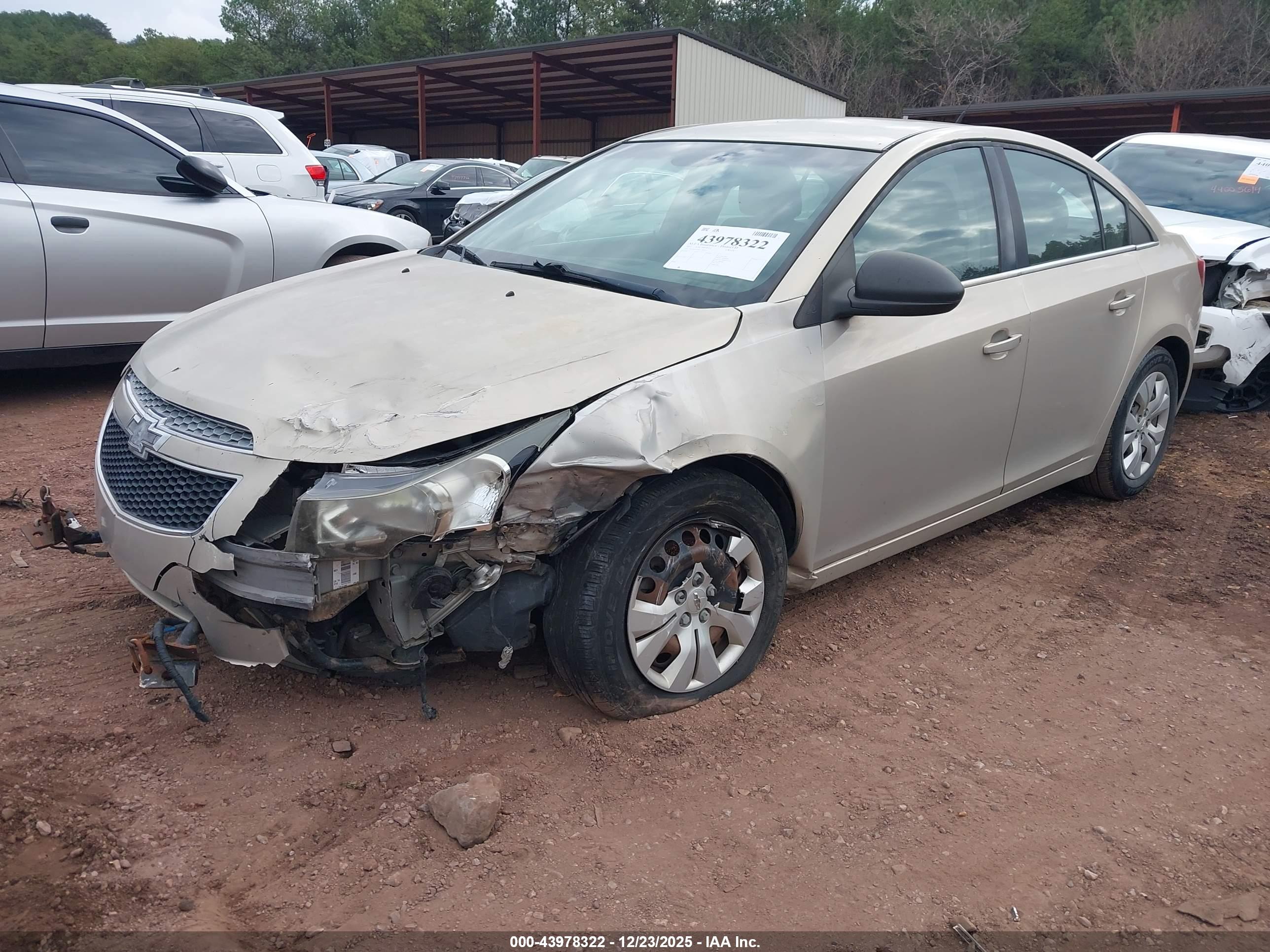 CHEVROLET CRUZE image 2