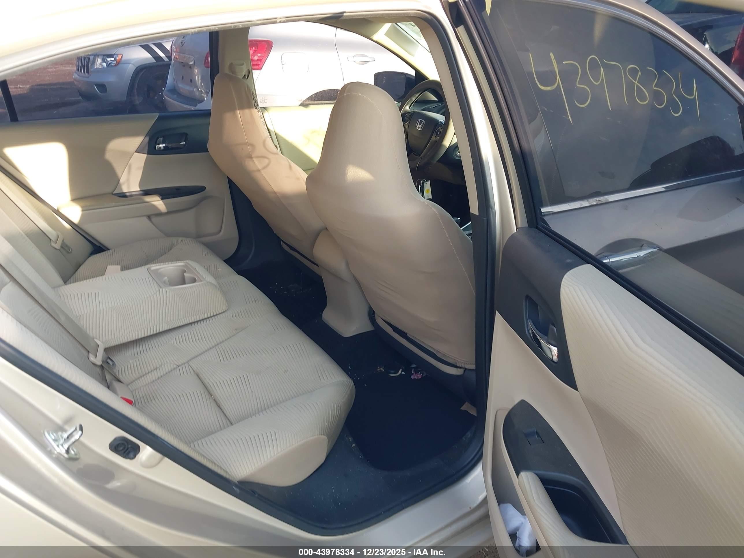 HONDA ACCORD image 8